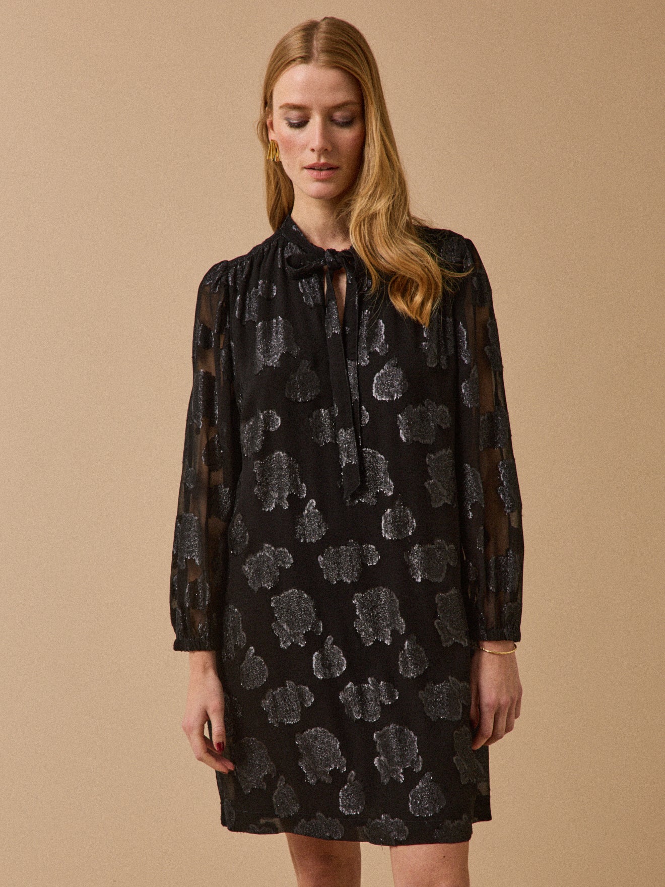 Robe longue imprimée femme - GRAIN DE MALICE - Noir - Col V - Manches 3 Robe longue imprimée femme - GRAIN DE MALICE - Noir - Col V - Manches 3