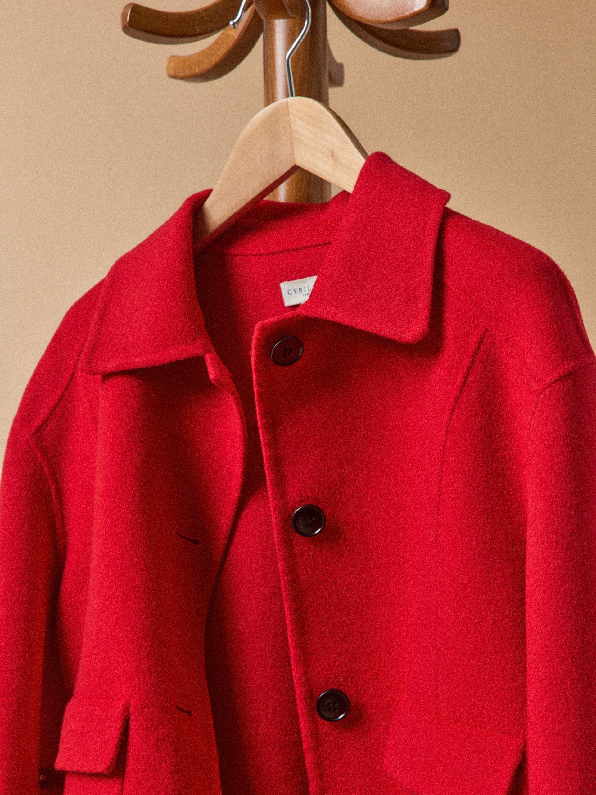 Geknöpfte Damenweste aus zweiseitigem Wolltuch