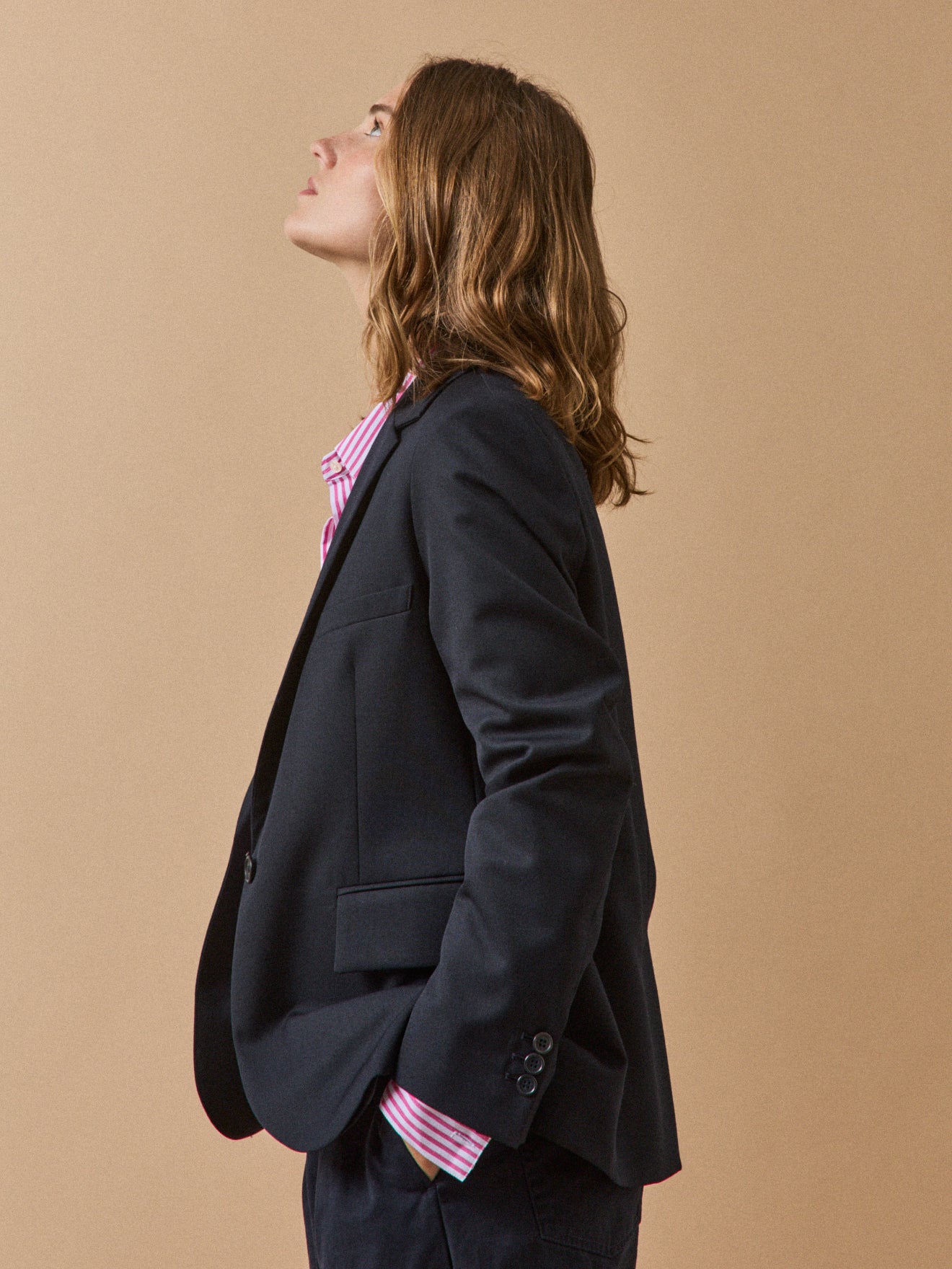 Einfarbiger Damen-Blazer aus Wolltuch