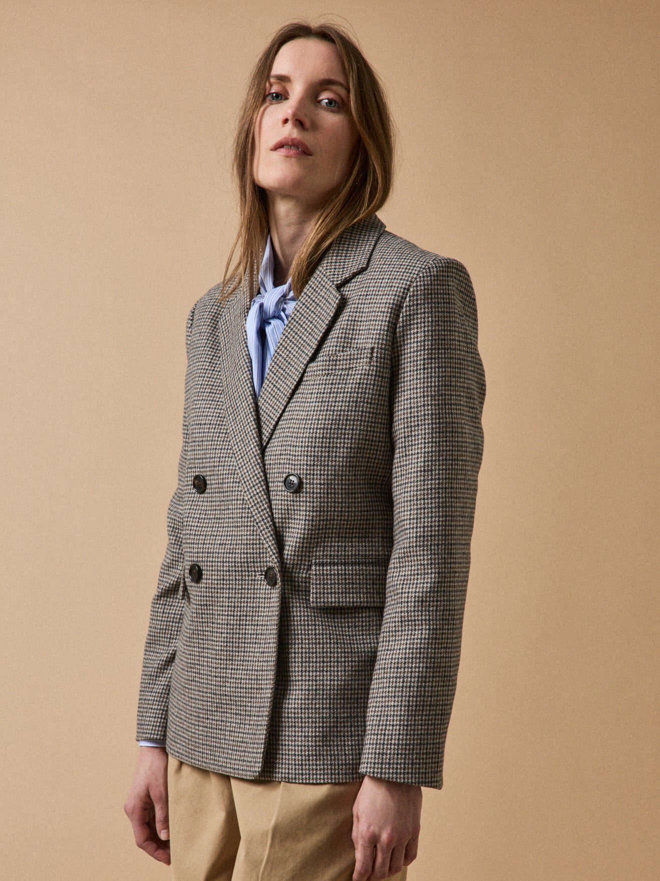 Damen-Blazer aus Wolltuch mit kleinen Karos