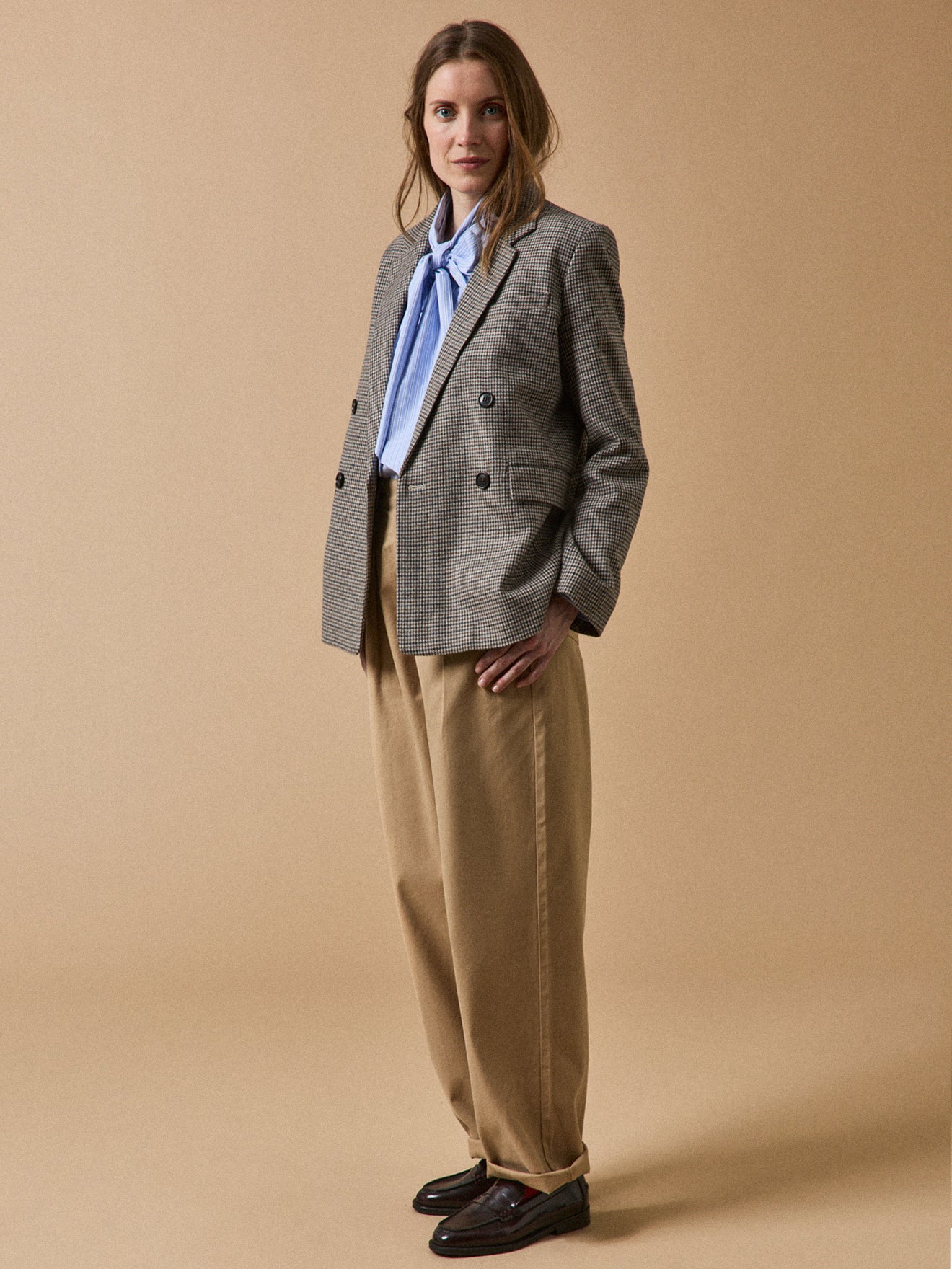 Damen-Blazer aus Wolltuch mit kleinen Karos