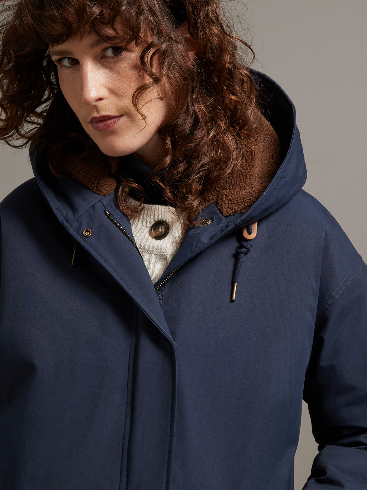 Langer Damen-Parka mit Futter