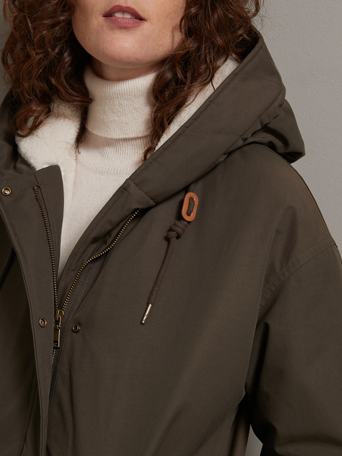 Langer Damen-Parka mit Futter