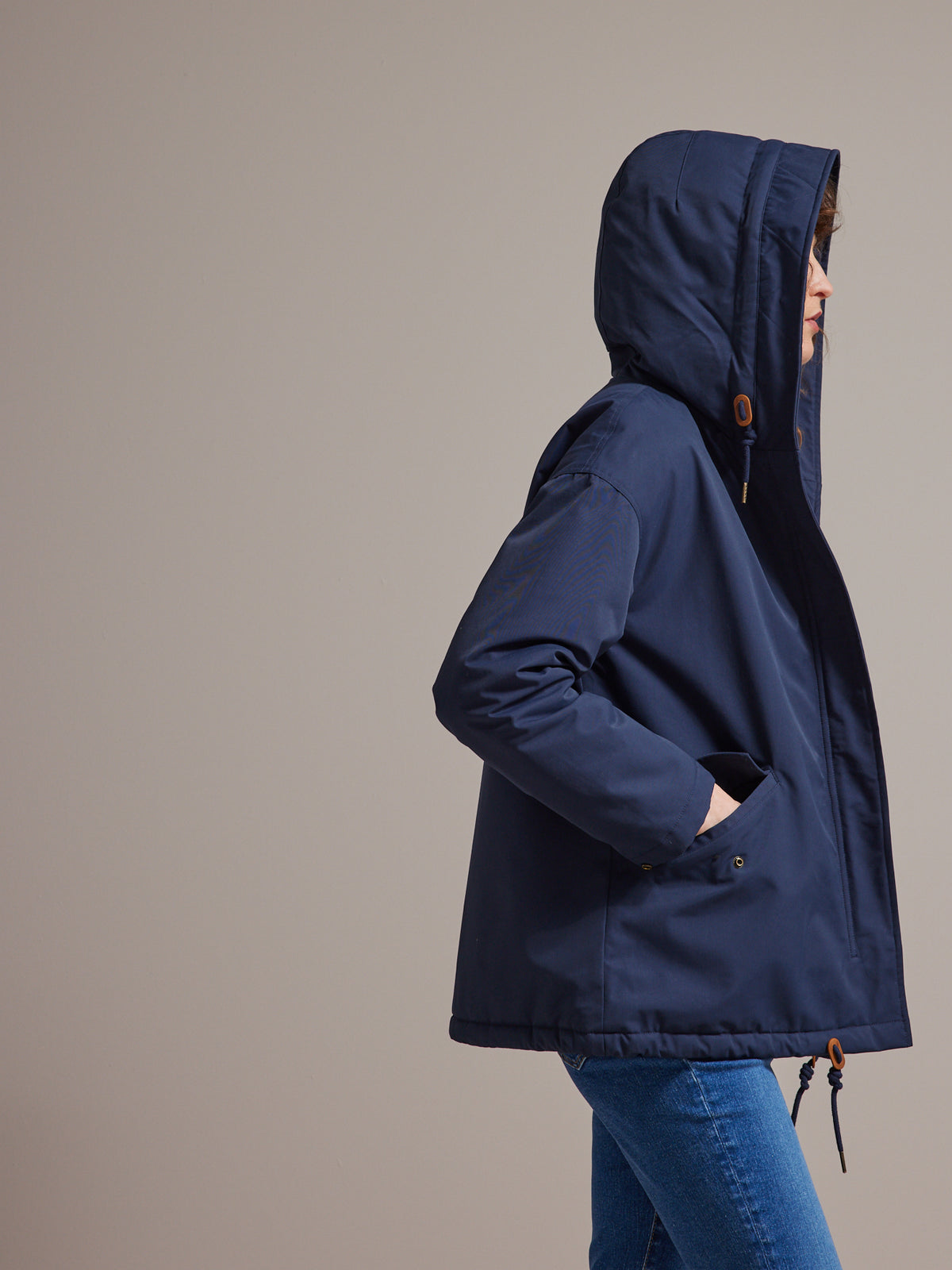 Parka courte fourrée imprimé léopard femme