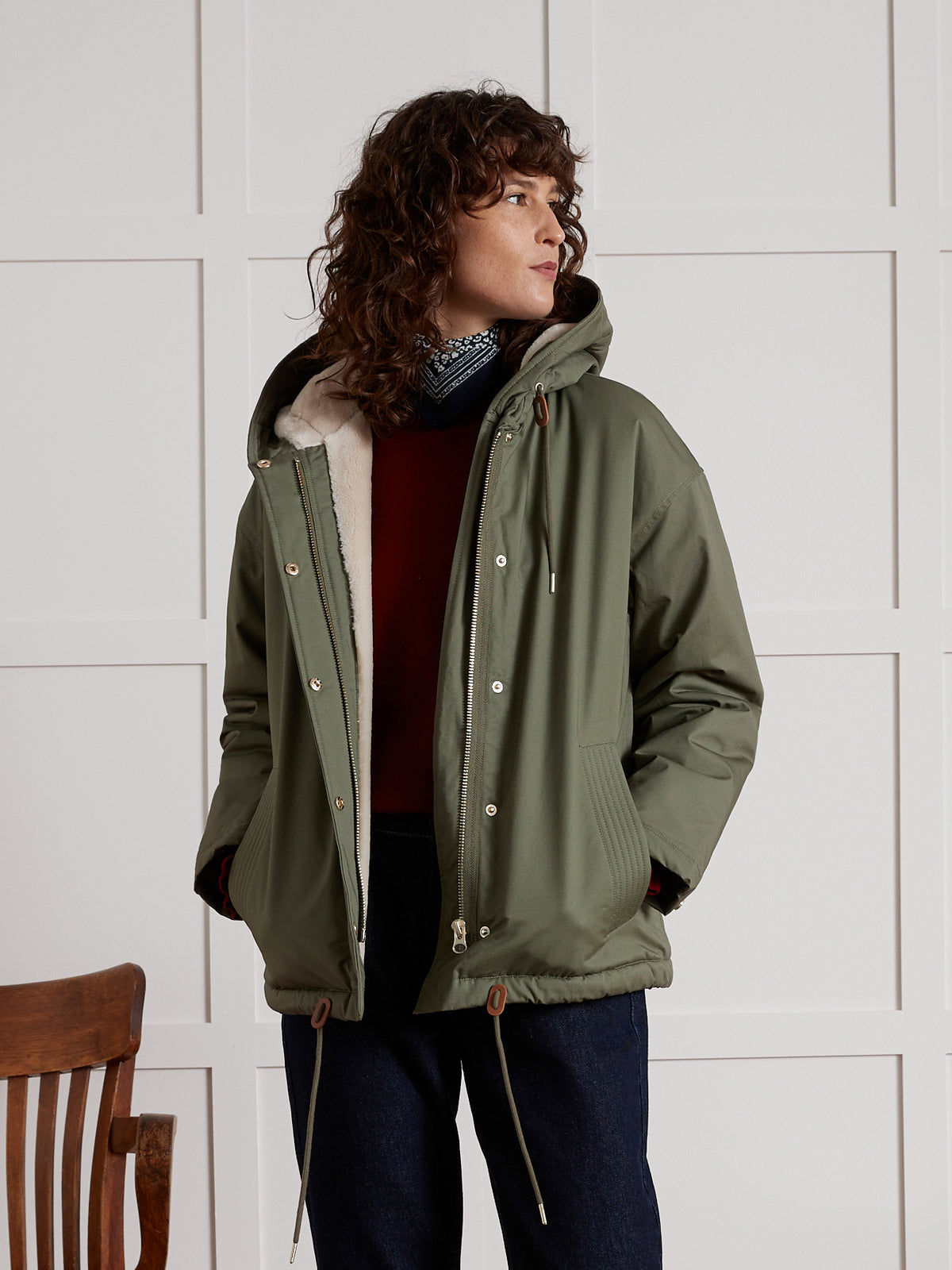 Kurzer Damen-Parka mit Webpelz-Futter