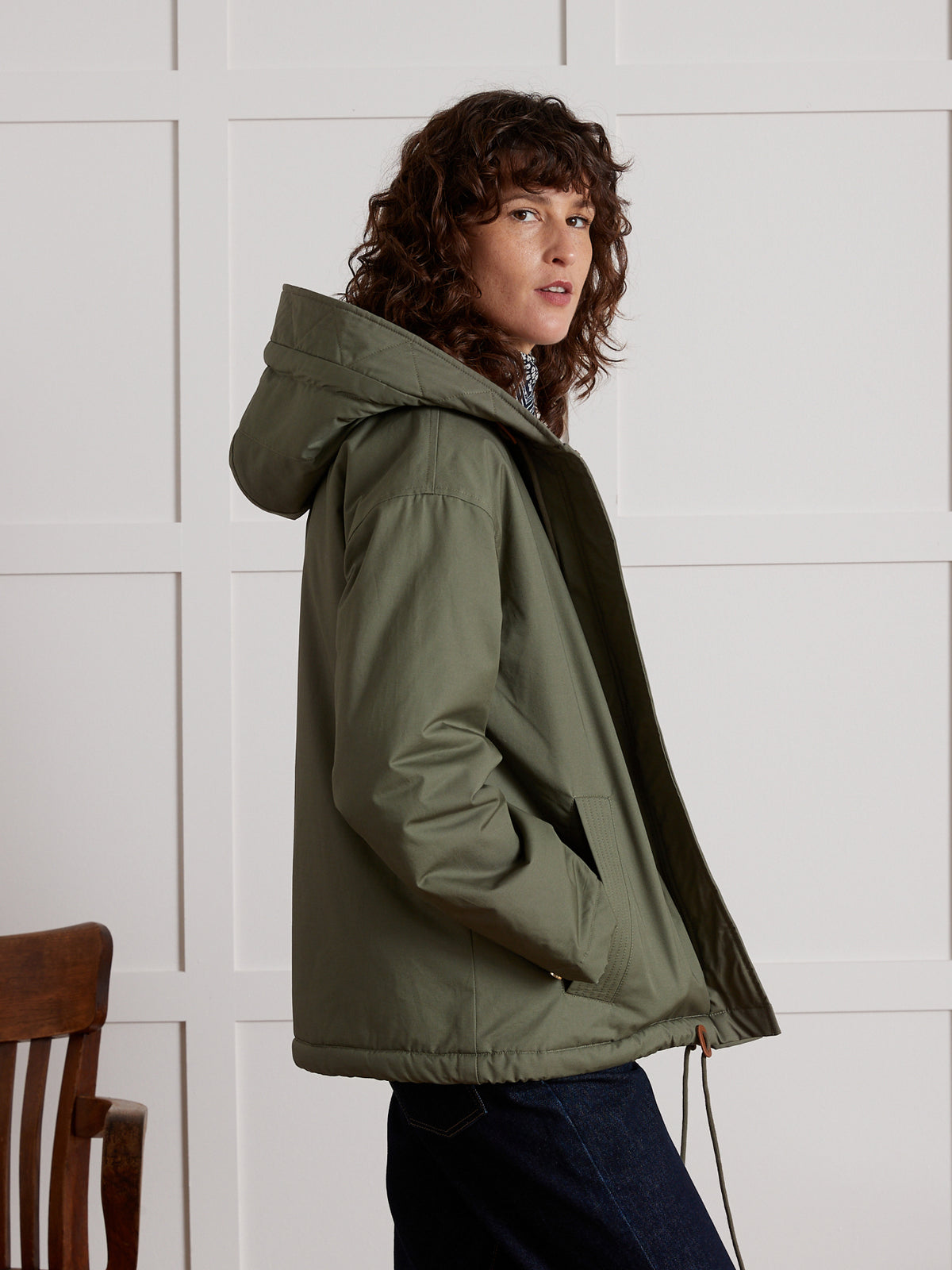 Kurzer Damen-Parka mit Webpelz-Futter