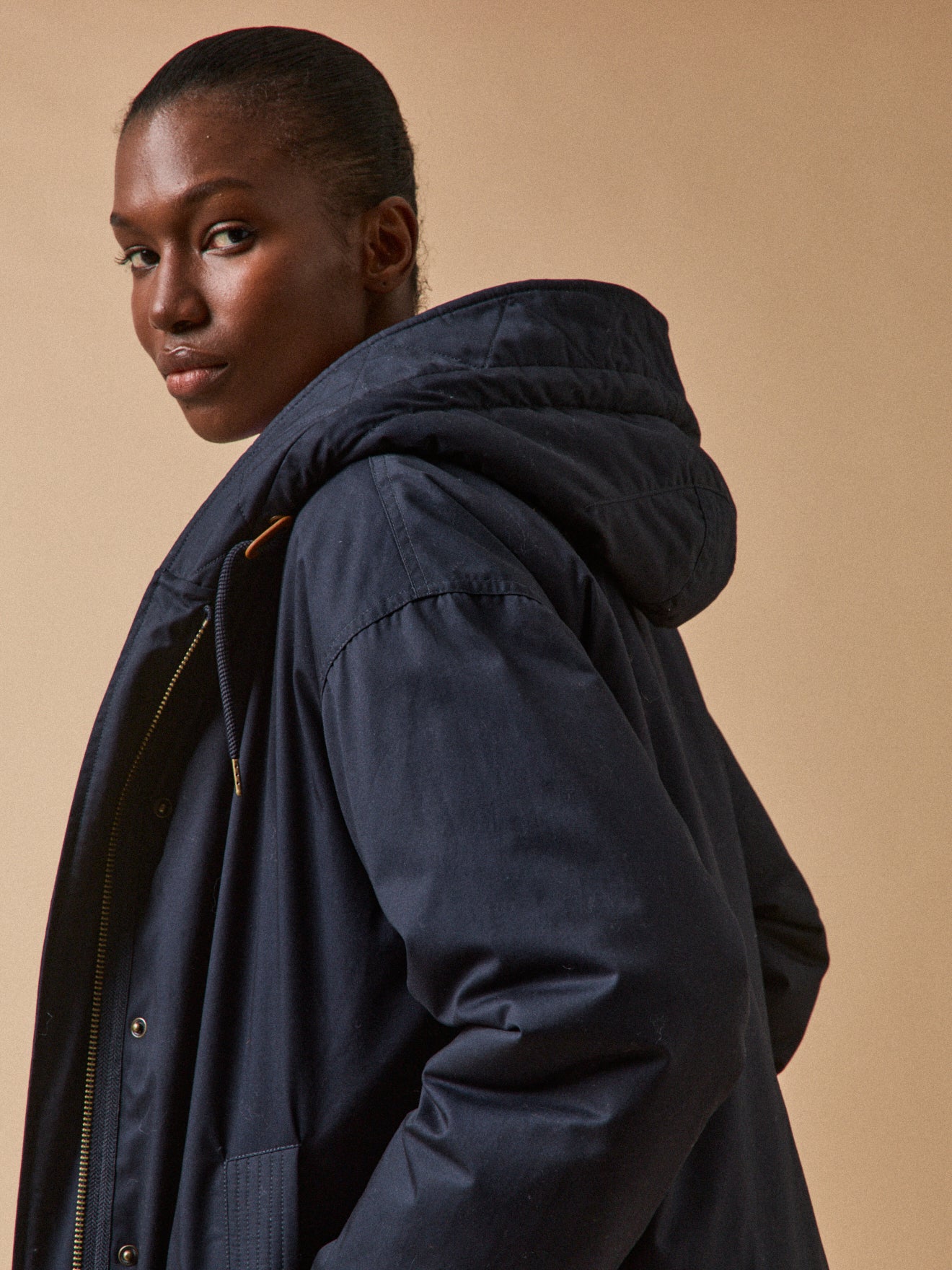 Kurzer Damen-Parka mit Webpelz-Futter