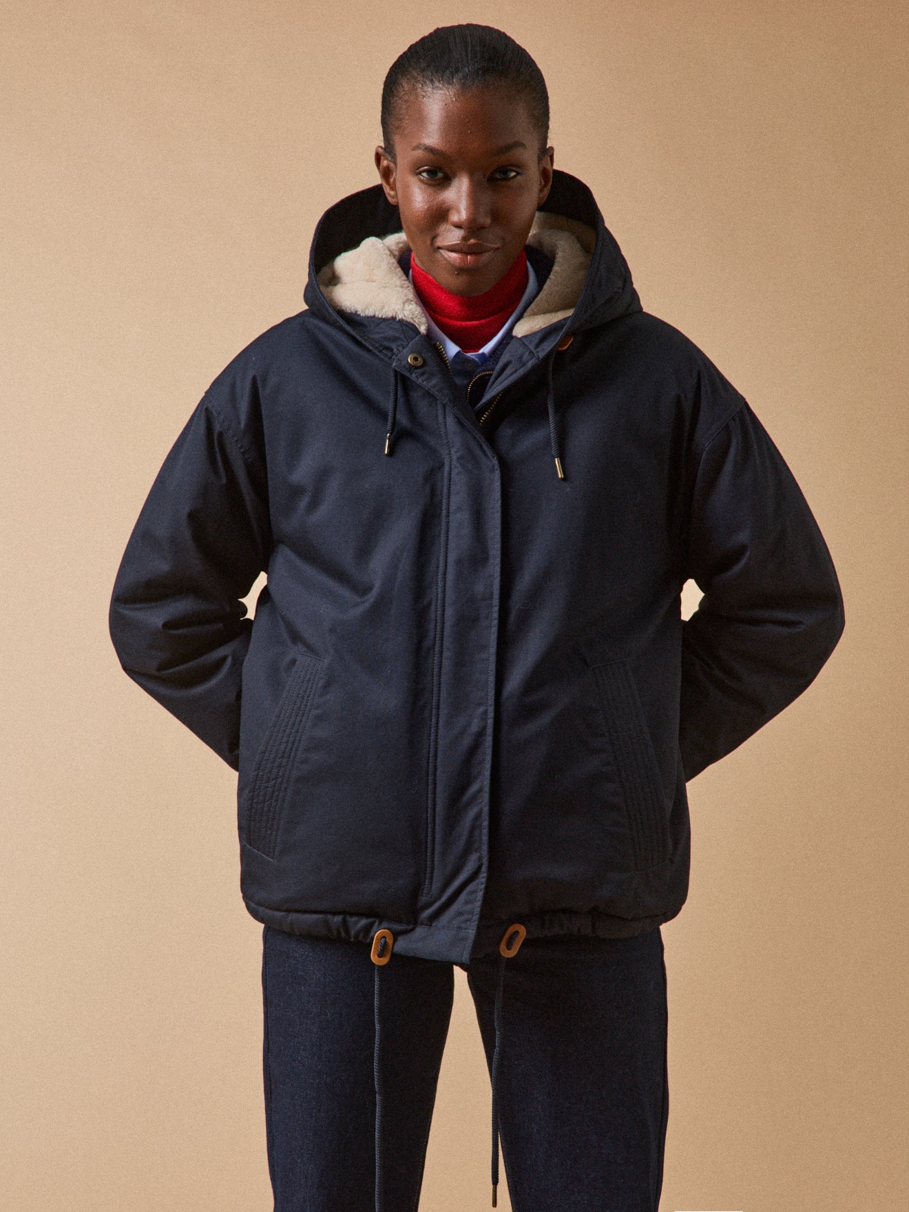 Kurzer Damen-Parka mit Webpelz-Futter