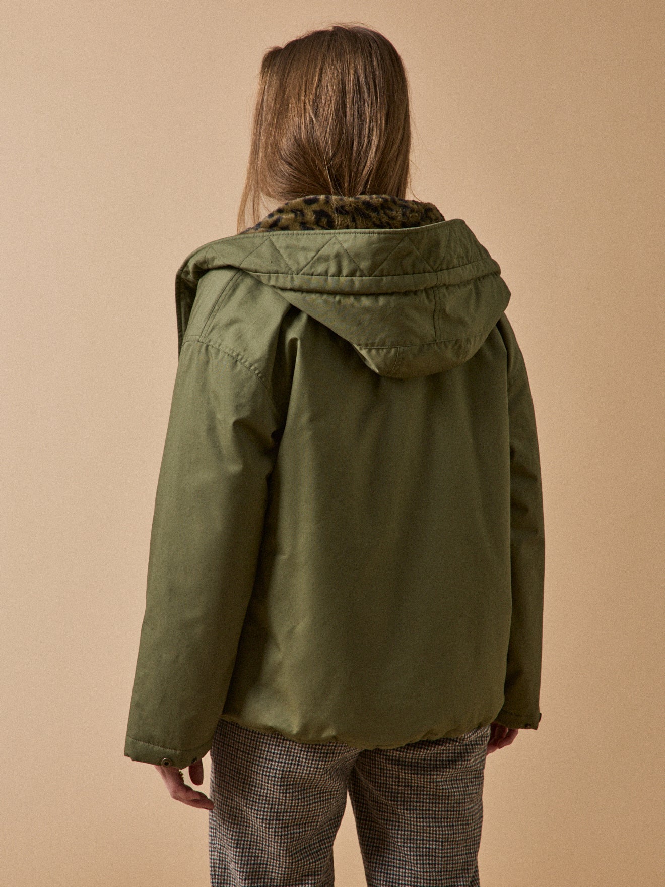 Kurzer Damen-Parka mit Webpelz-Futter