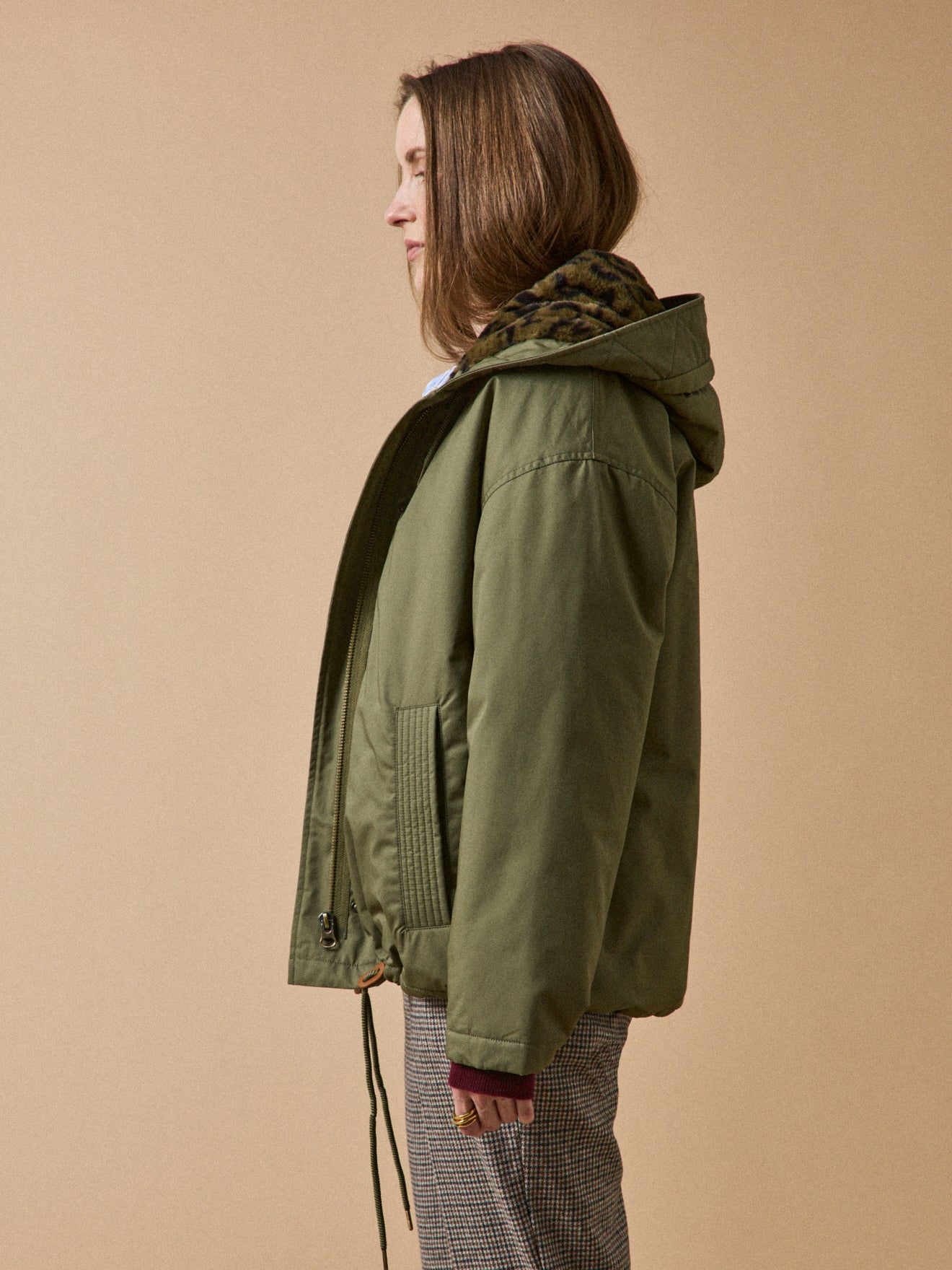Kurzer Damen-Parka mit Webpelz-Futter