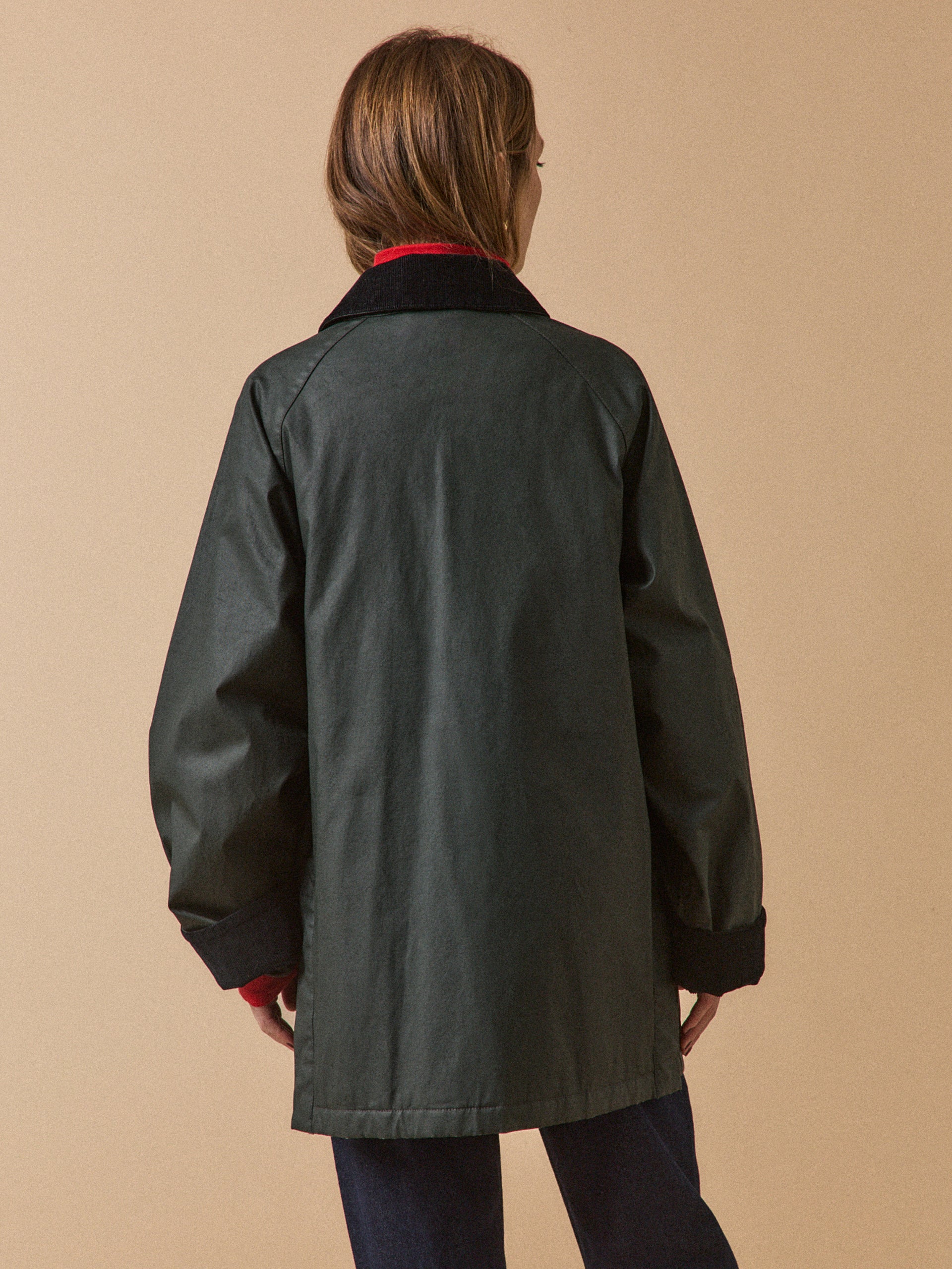 Damenjacke aus beschichteter Baumwolle