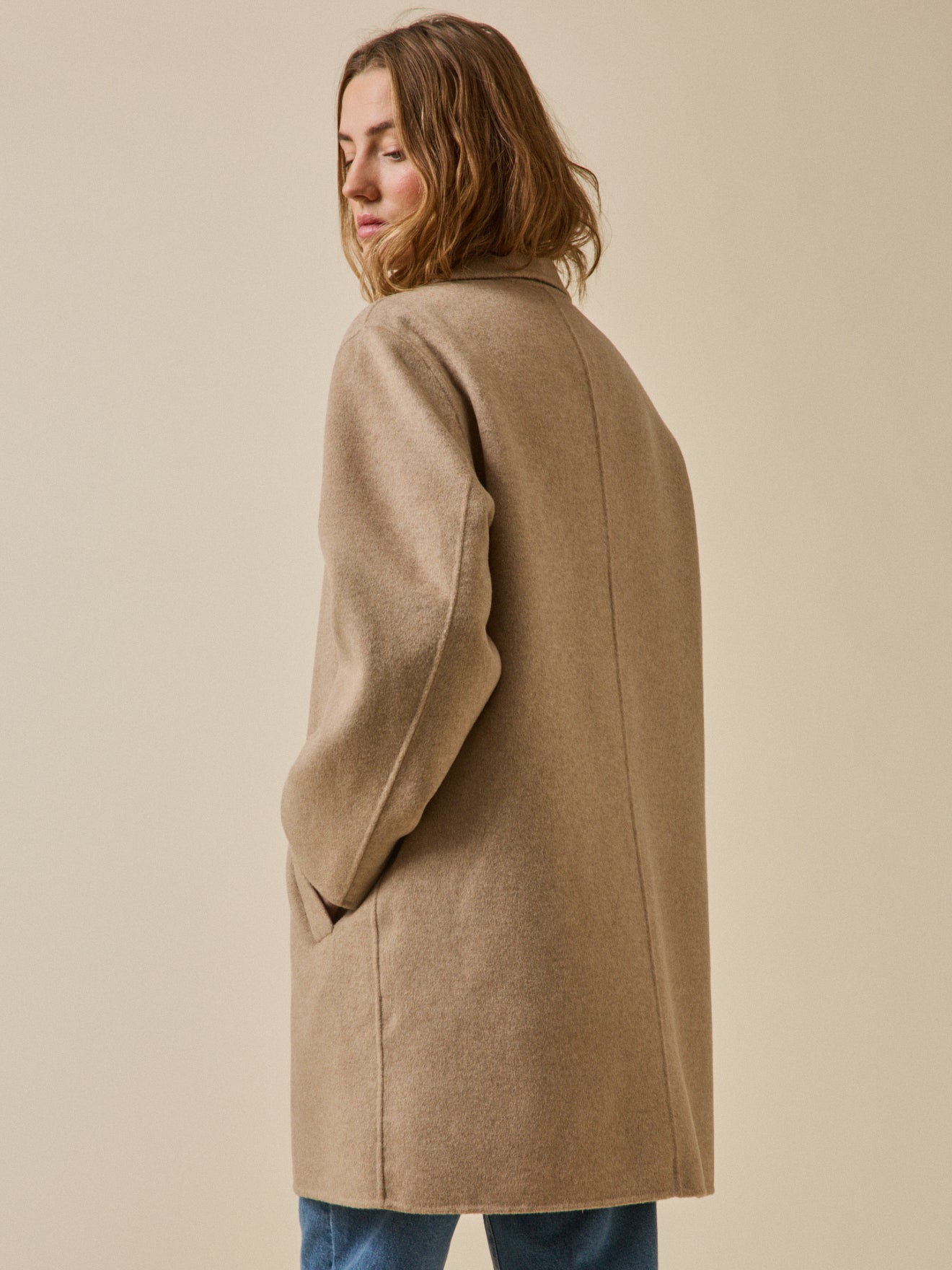 Zweiseitiger Damenmantel aus Wolltuch