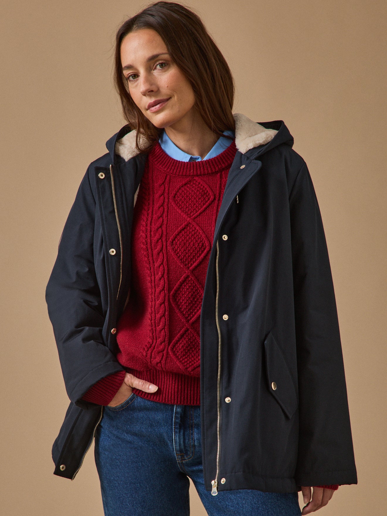 Kurzer Damen-Parka mit Futter aus Webpelz