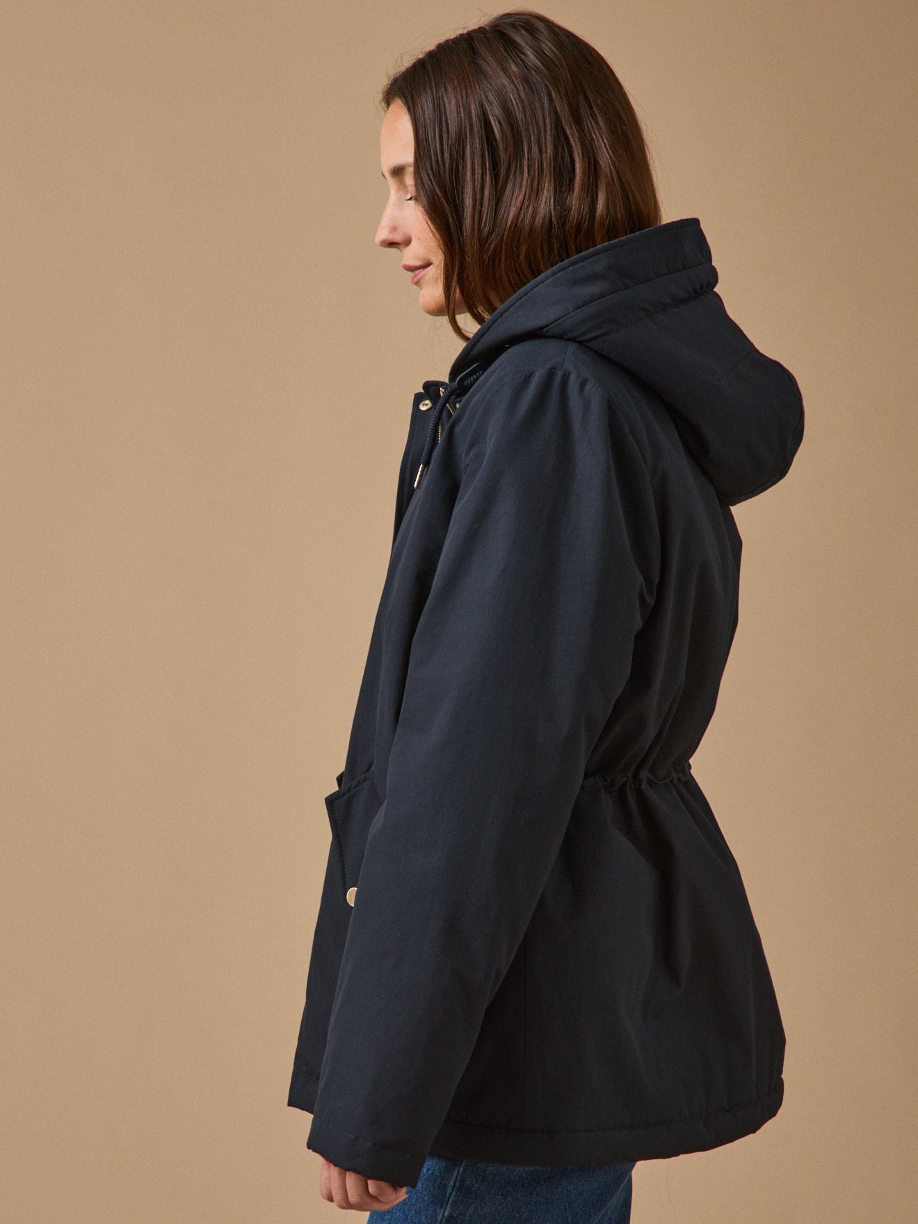 Kurzer Damen-Parka mit Futter aus Webpelz