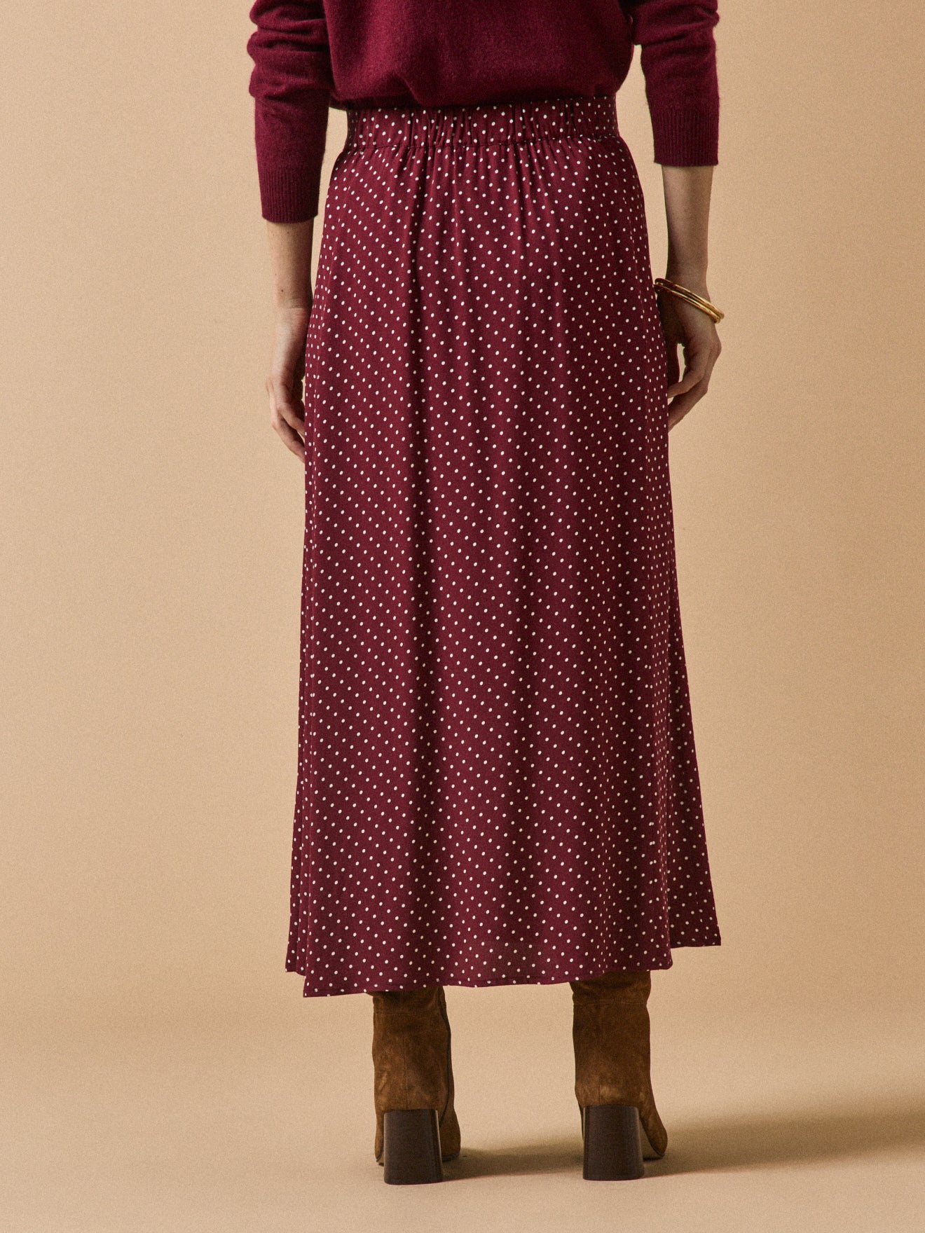 Halblanger Damenrock aus Viskose mit Tupfen