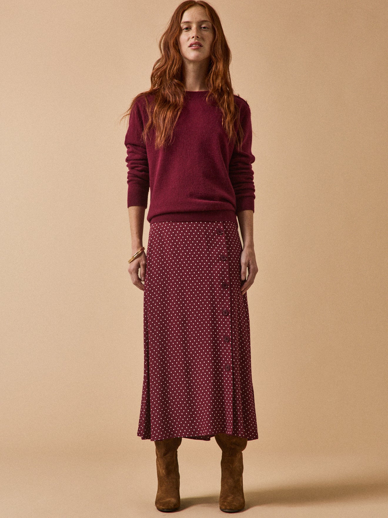 Halblanger Damenrock aus Viskose mit Tupfen