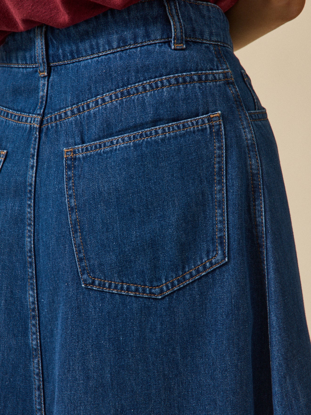 Halblanger Damenrock aus Denim aus Bio-Baumwolle