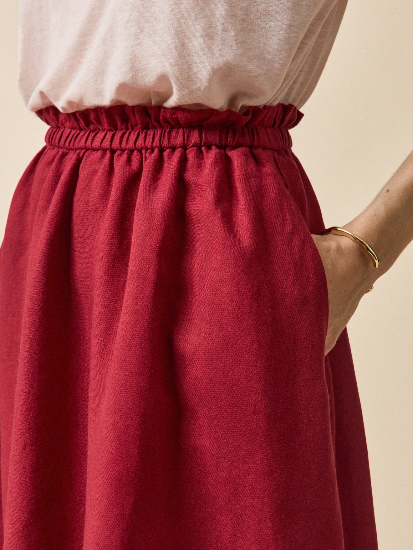 Halblanger Damenrock aus Leinen und Viskose