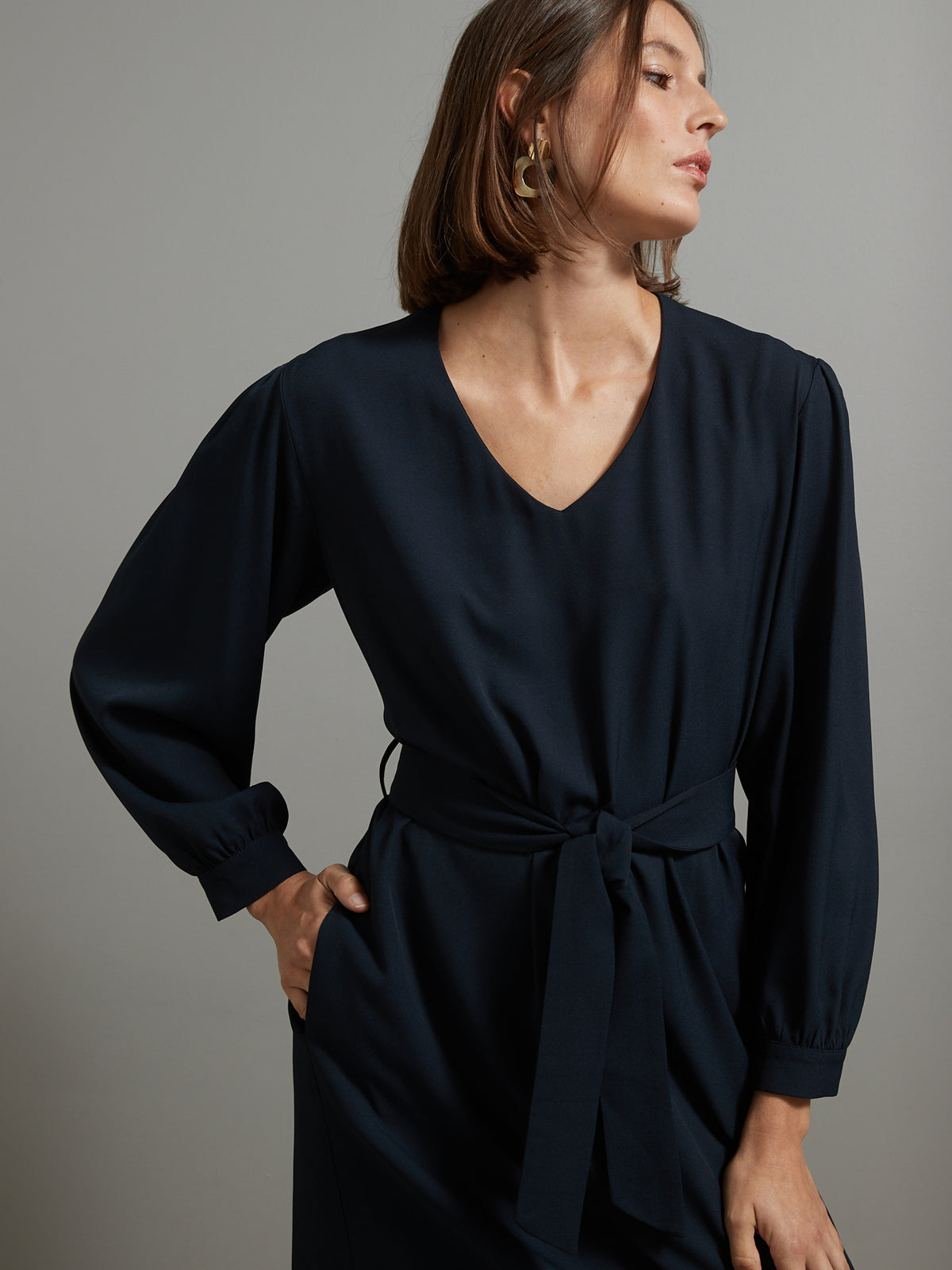 Robe courte crêpe uni femme