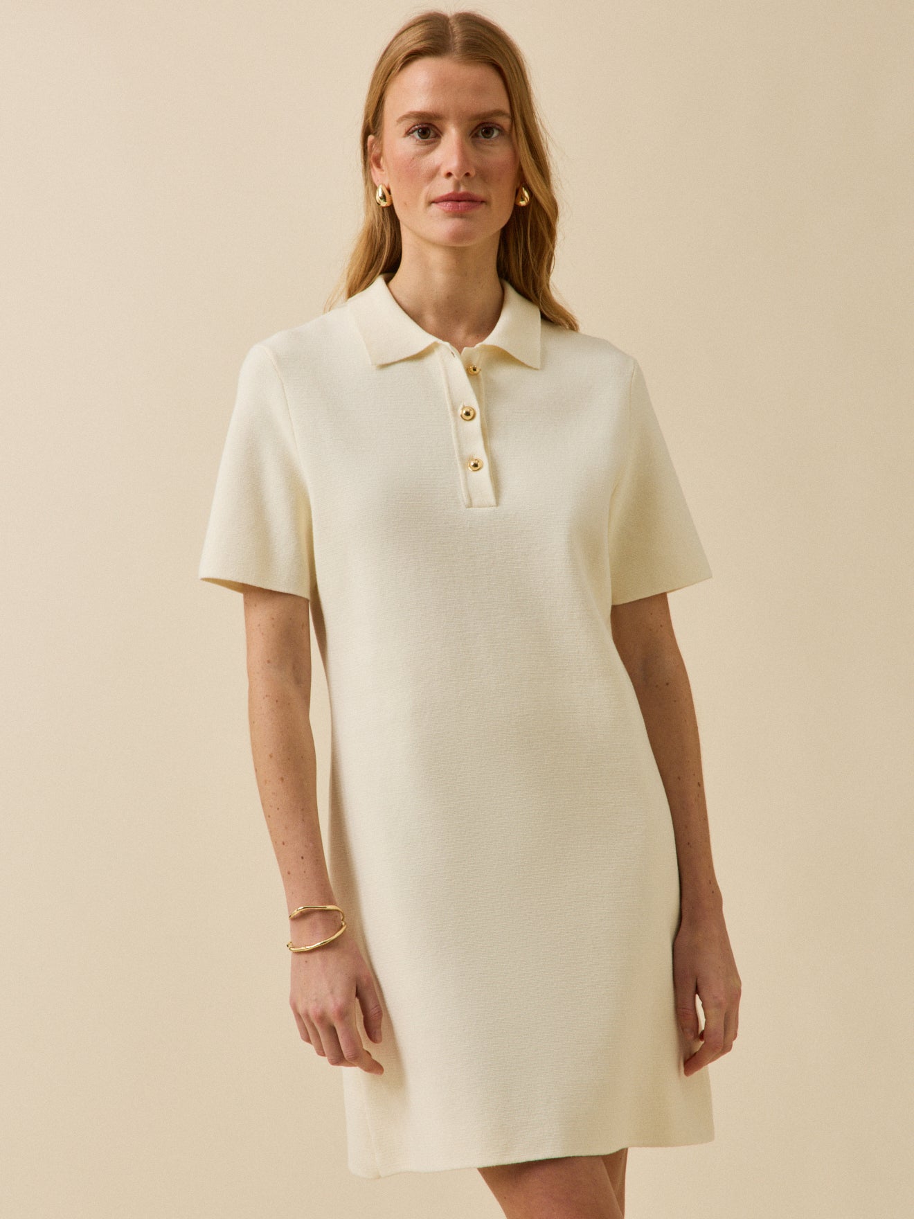 Kurzes Damen-Polokleid aus Milanostrick