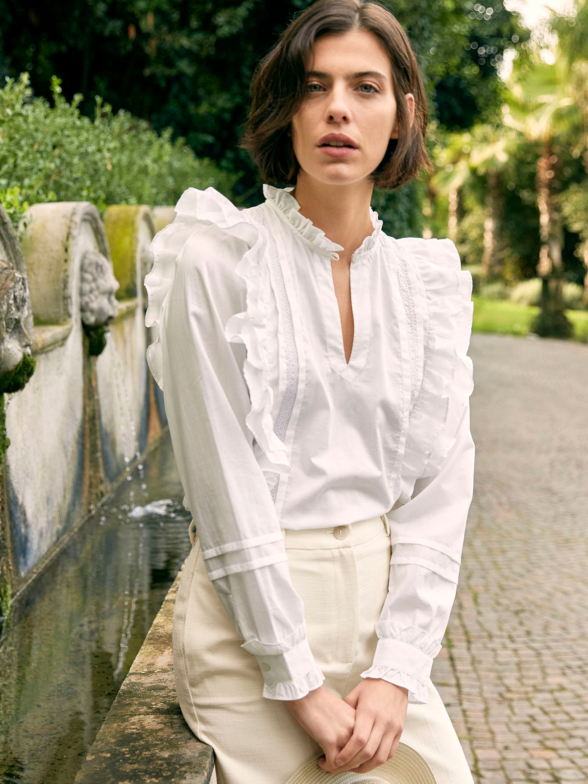 Blouse trousseau col volanté femme
