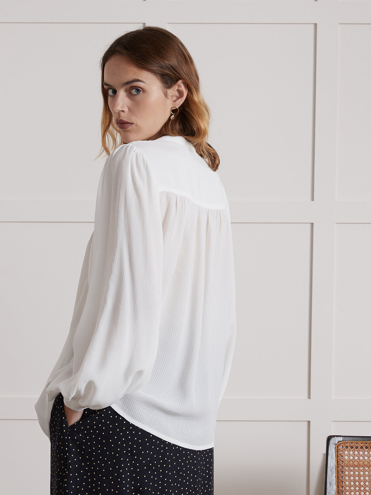 Damen-Hemdbluse aus fliessendem Strukturstoff