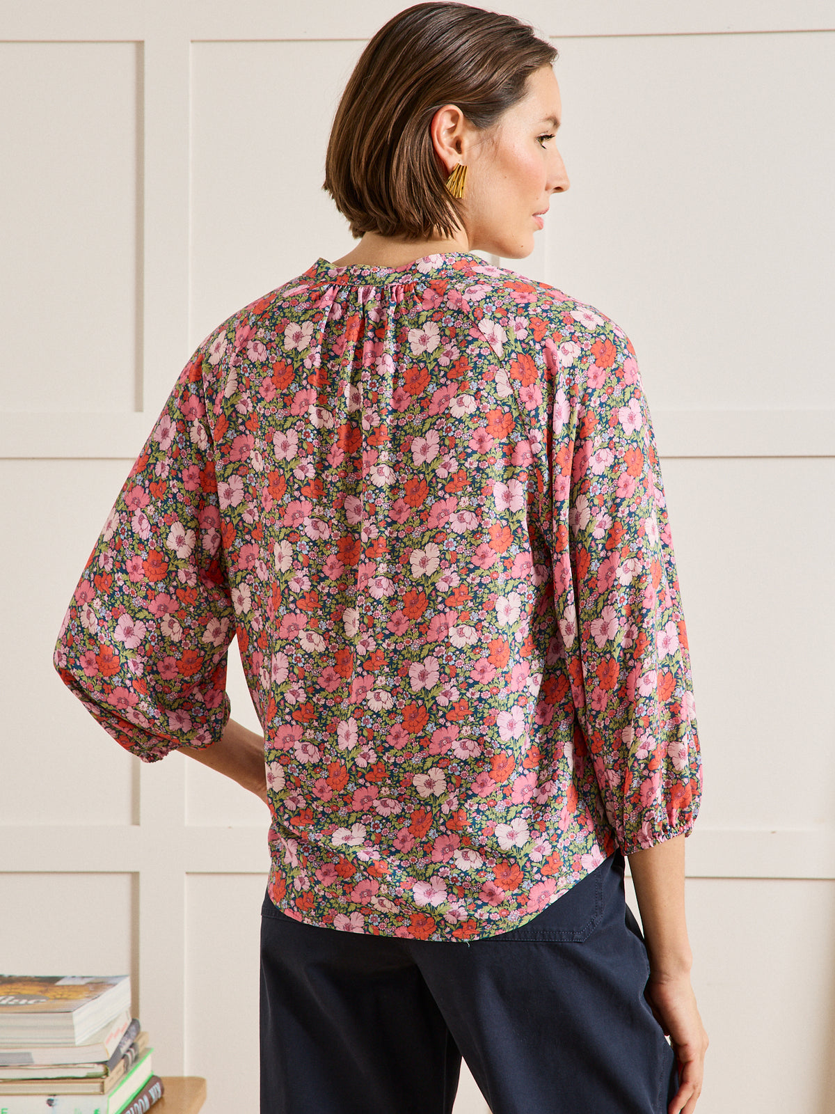 Damenbluse aus Liberty-Stoff Meadow Song - Limited Collection