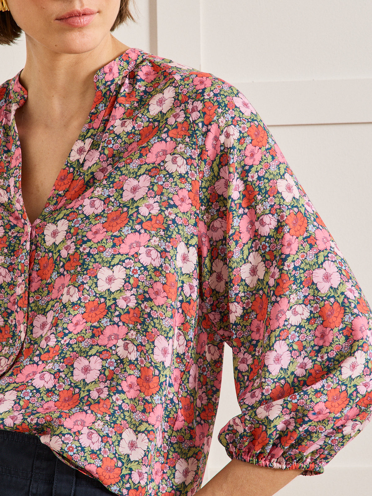 Damenbluse aus Liberty-Stoff Meadow Song - Limited Collection