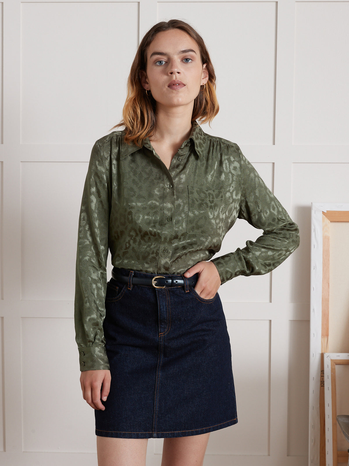 Damen-Hemdbluse mit Leo-Jacquard