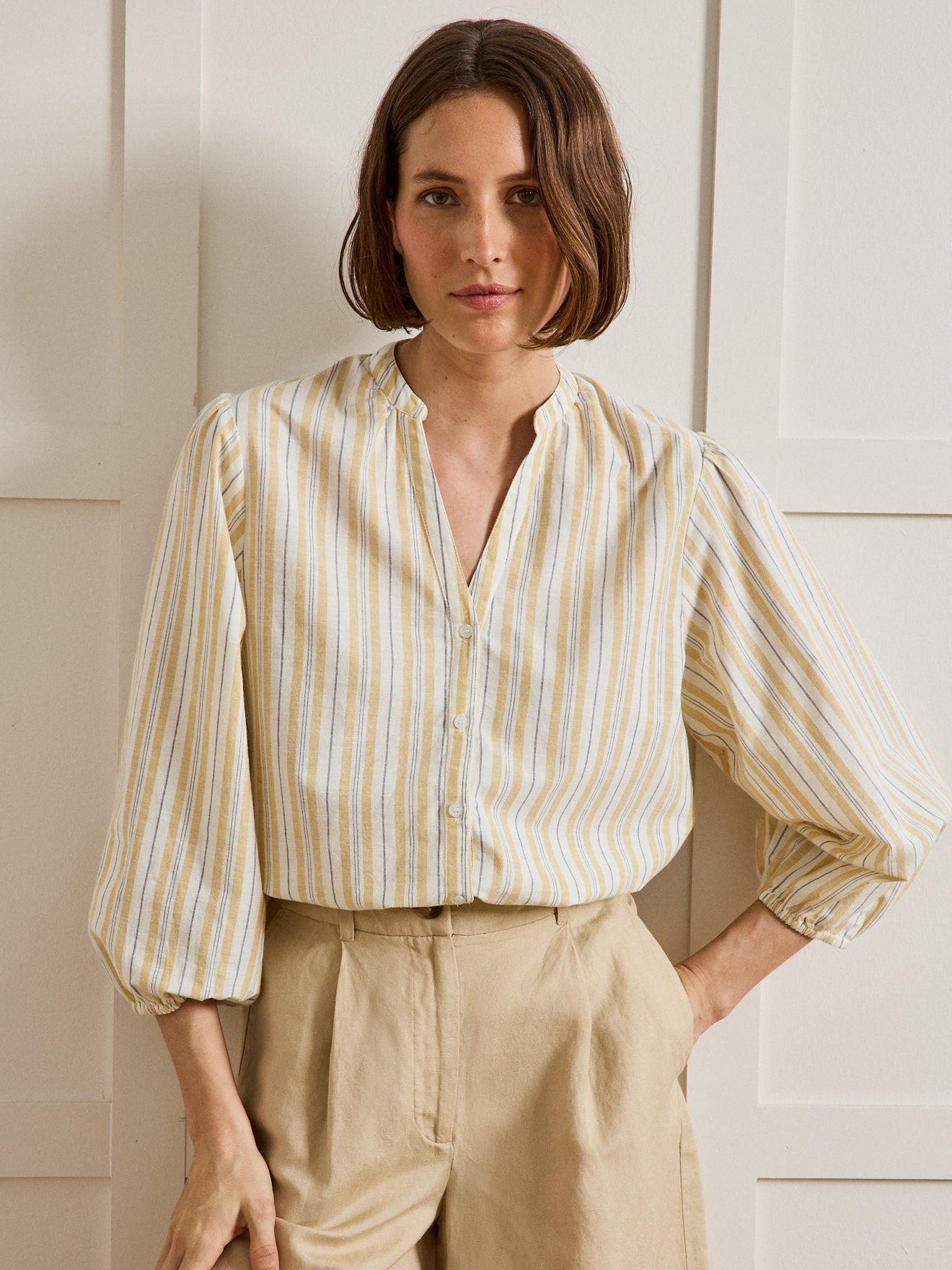 Gestreifte Damenbluse aus Baumwolle