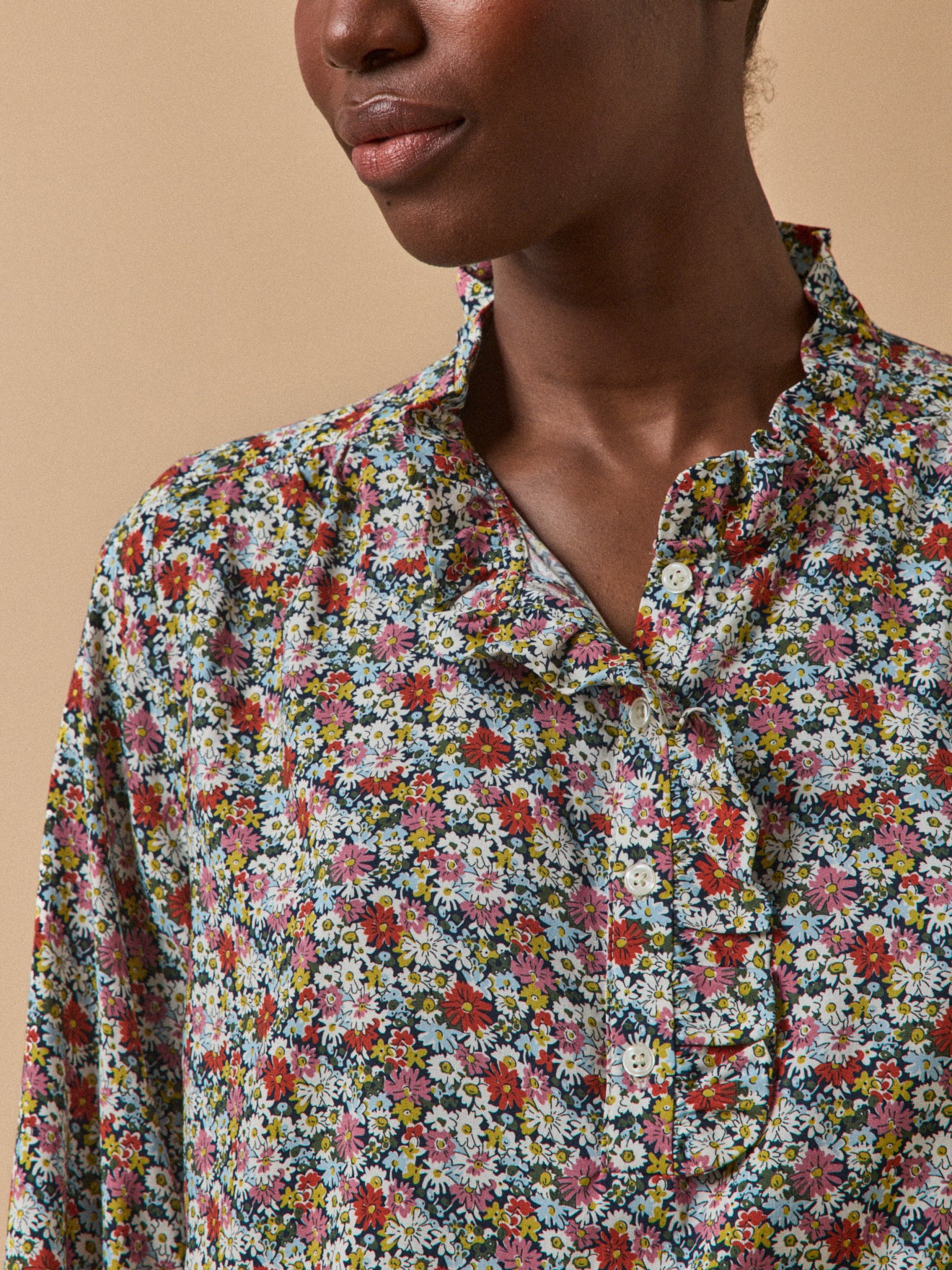 Damen-Hemdbluse mit Volants aus Liberty-Stoff Libby - Limited Collection