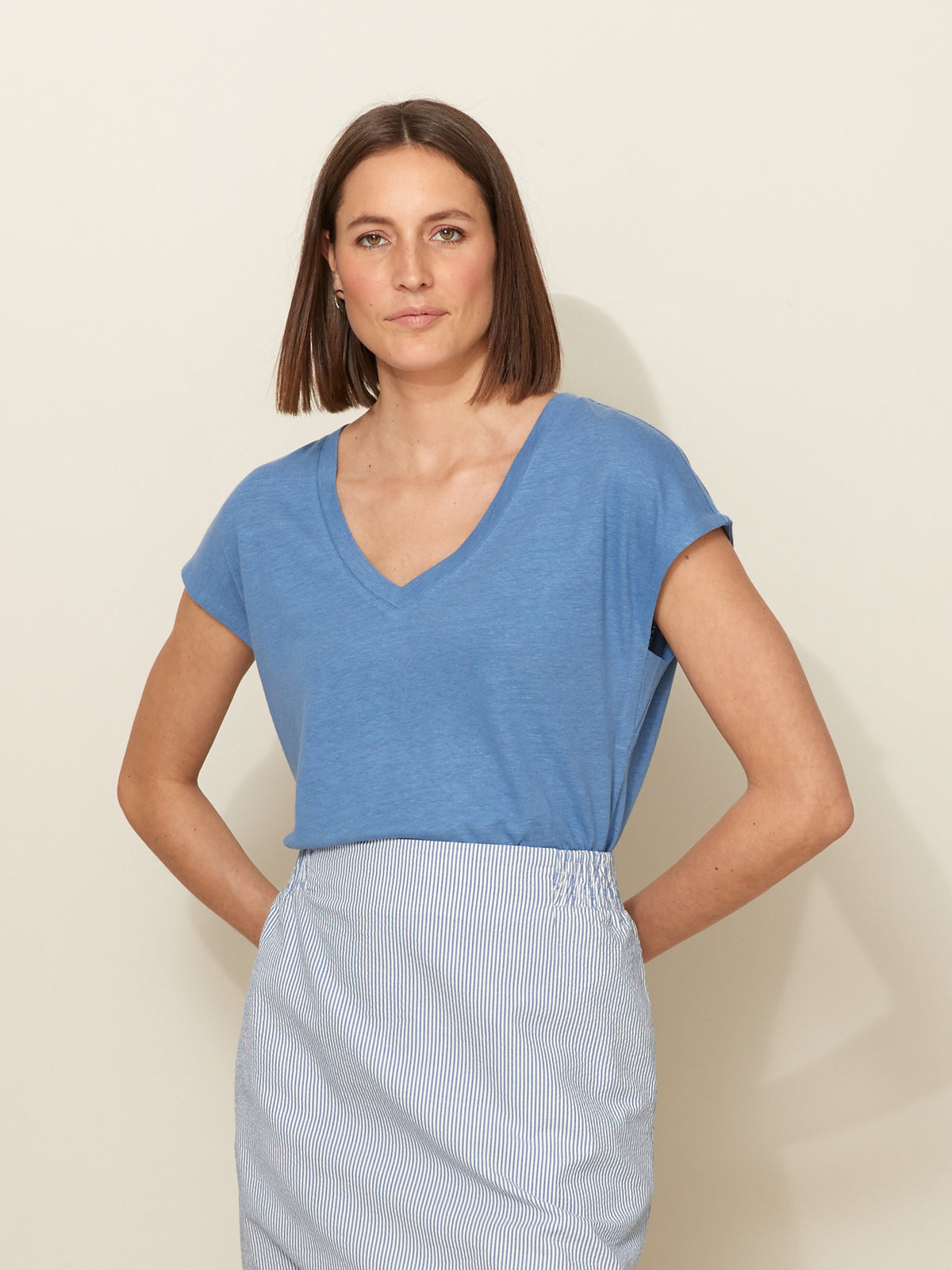 T-shirt col V femme viscose et lin