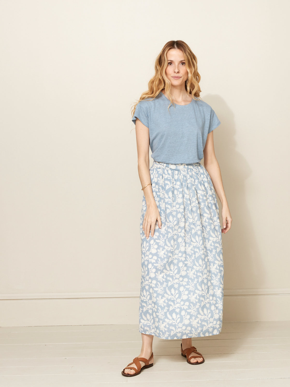 Damen-T-Shirt aus Leinen mit rundem Halsausschnitt
