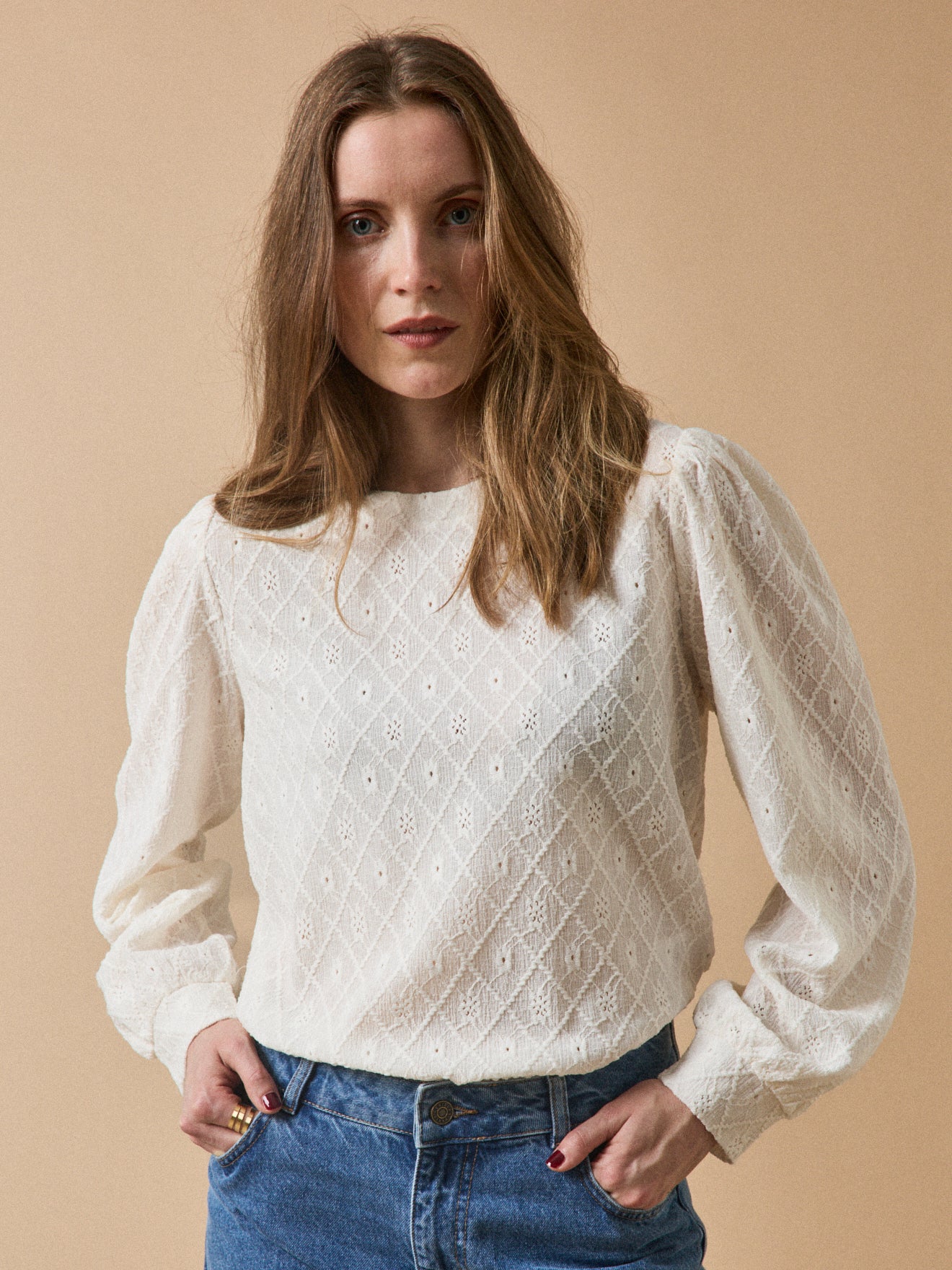 Damenbluse mit Ballonärmeln und Jacquard