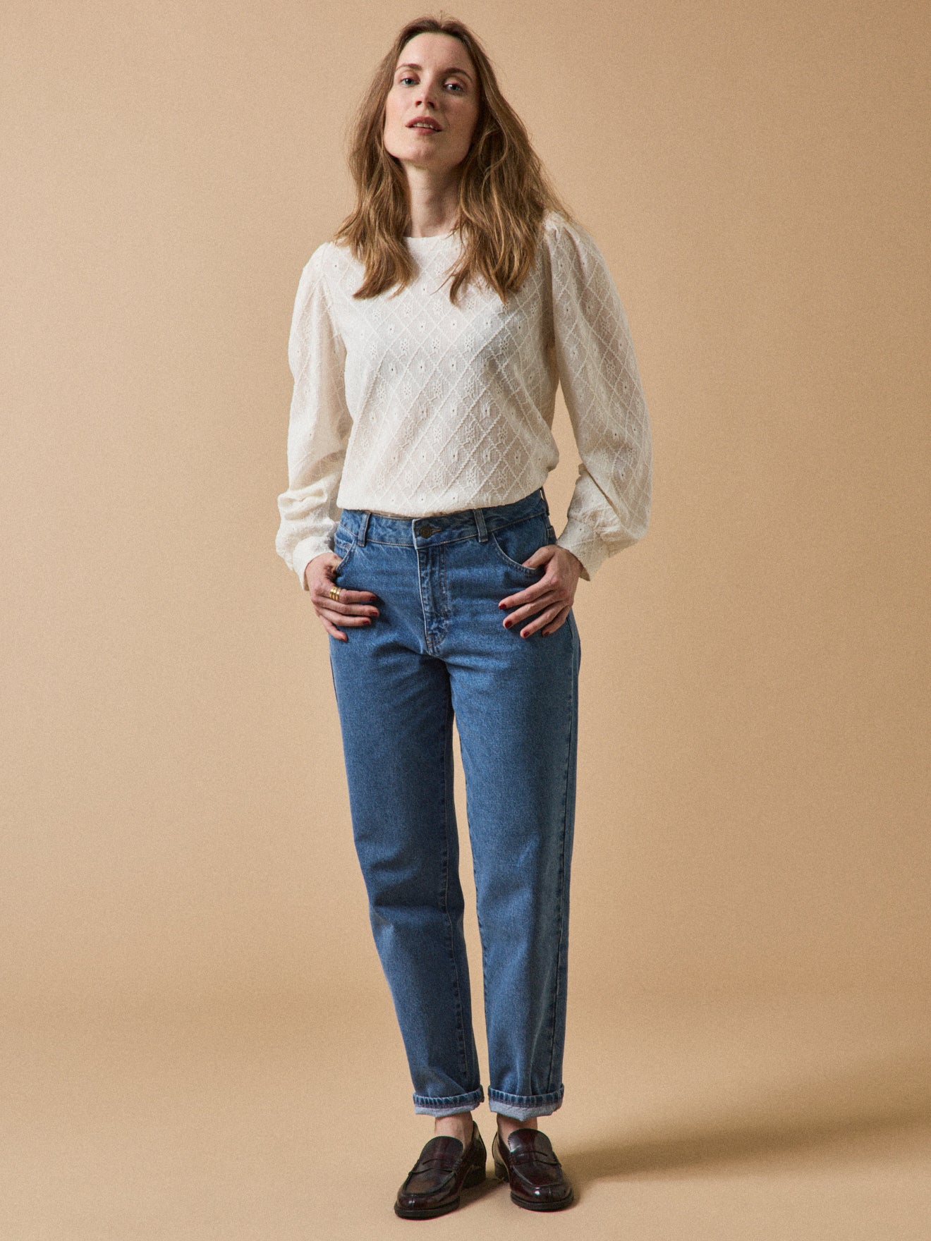 Damenbluse mit Ballonärmeln und Jacquard