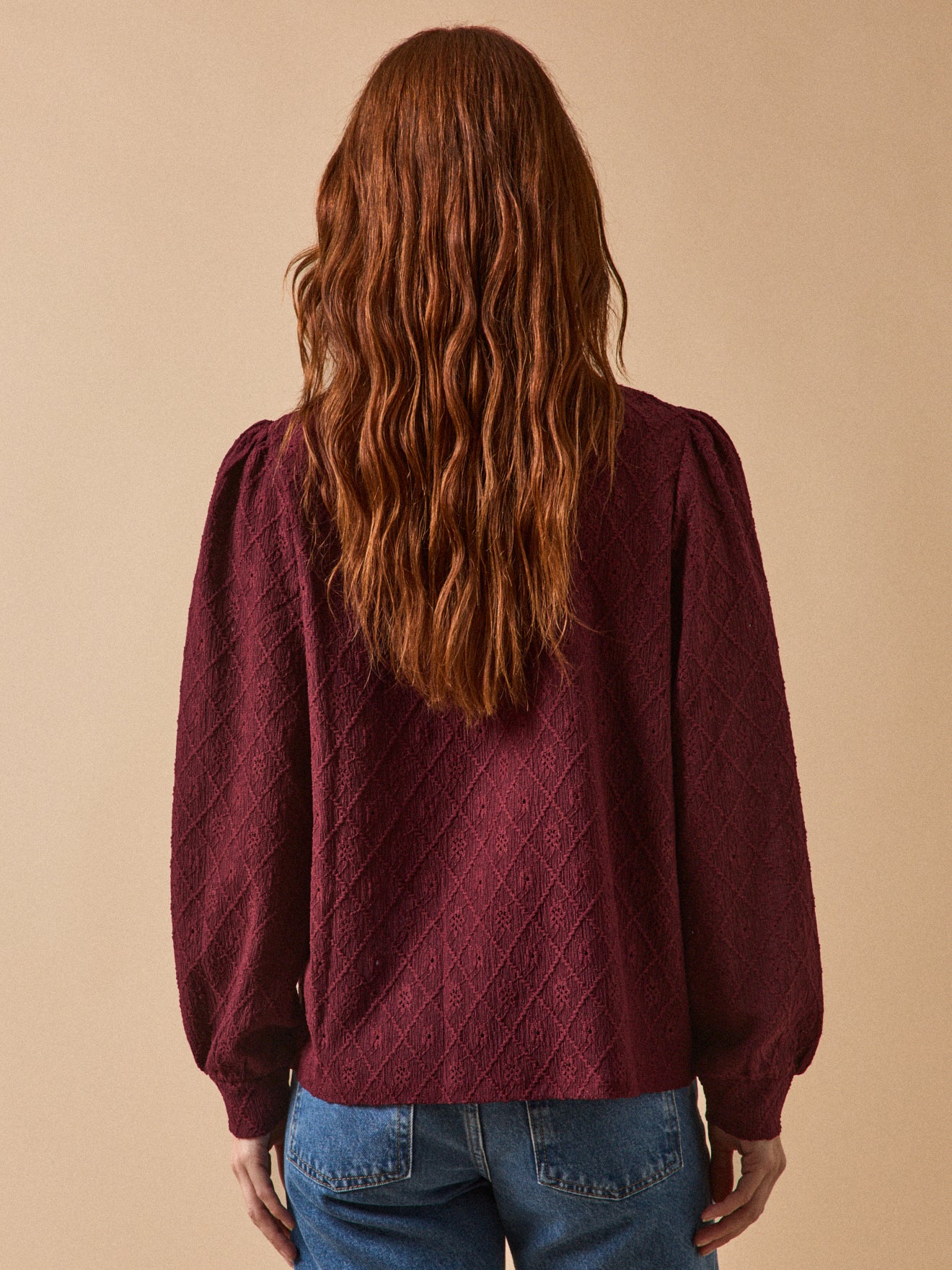 Damenbluse mit Ballonärmeln und Jacquard