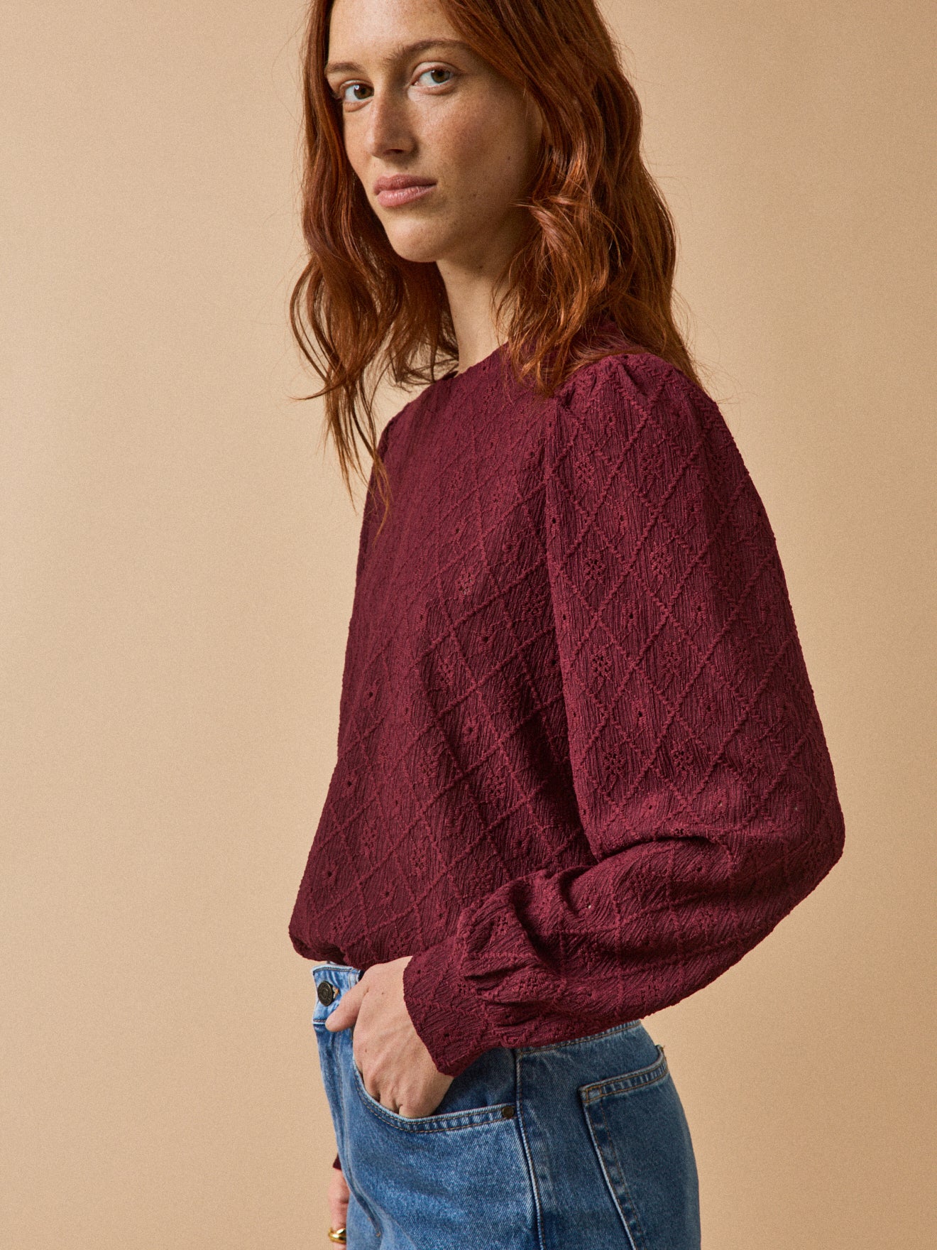 Damenbluse mit Ballonärmeln und Jacquard