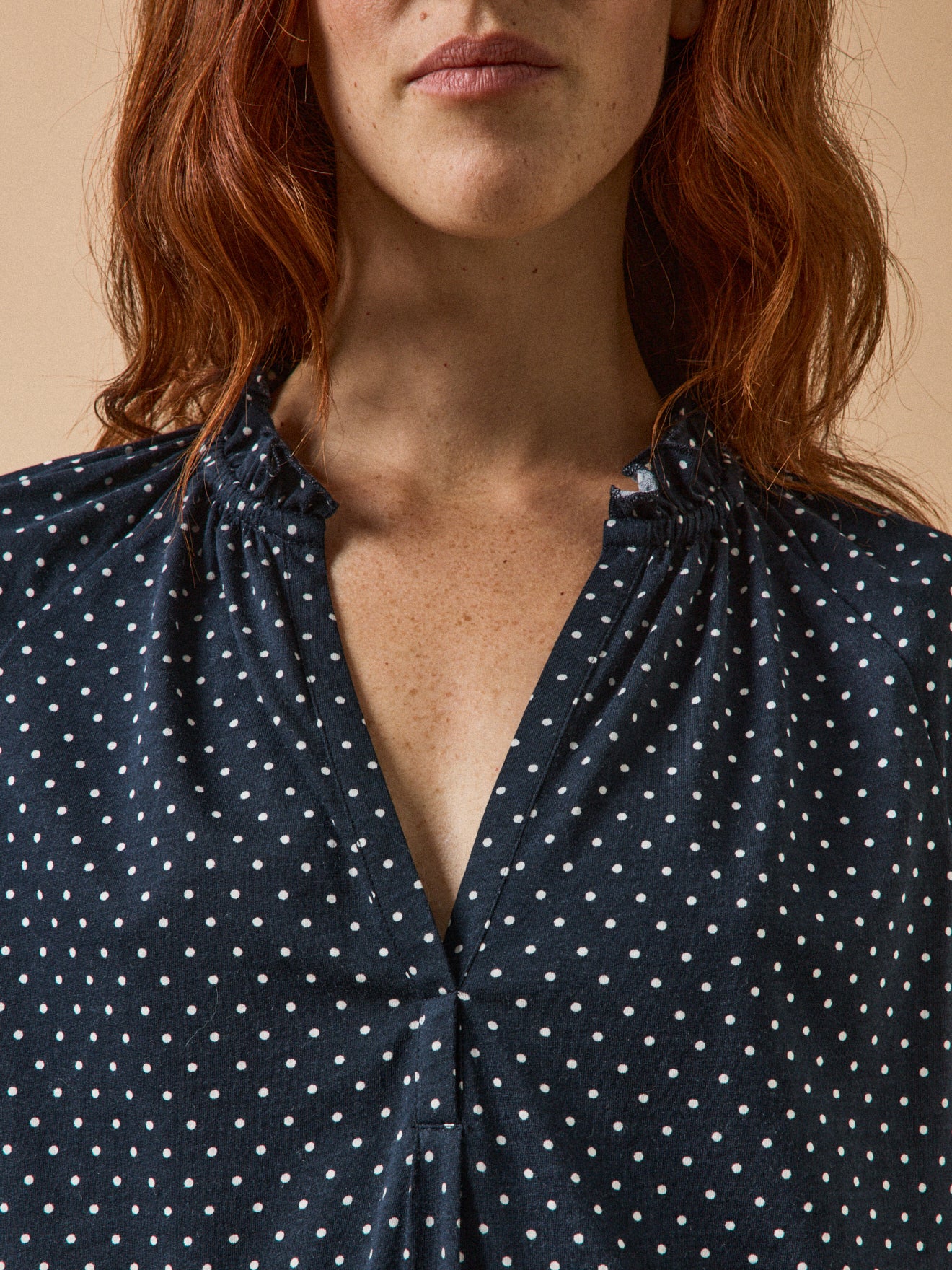 Damen-Raglanbluse mit Tupfen aus Modal und Bio-Baumwolle