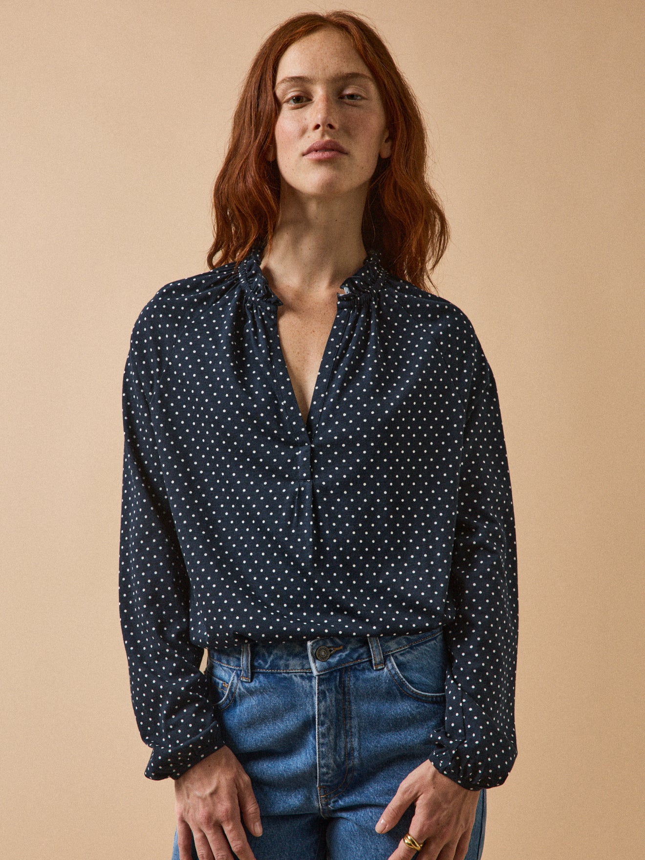 Damen-Raglanbluse mit Tupfen aus Modal und Bio-Baumwolle