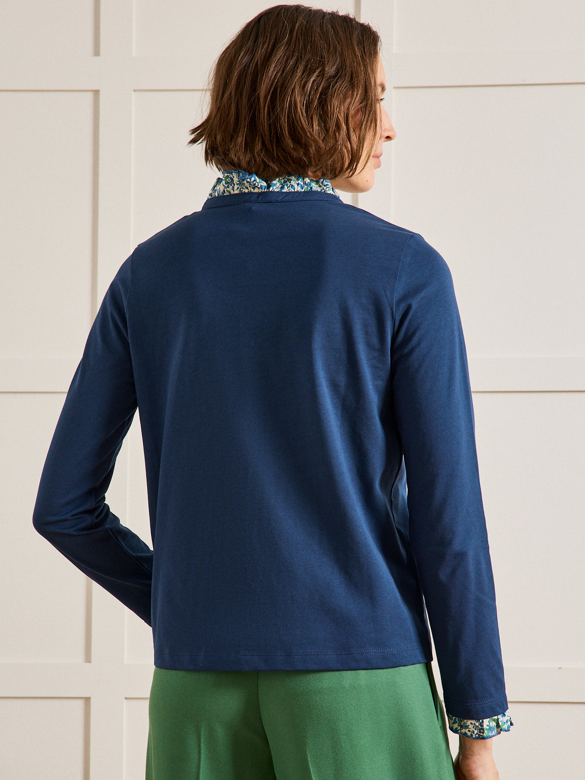 Damenbluse aus Bio-Baumwolle mit Volants aus Liberty-Stoff