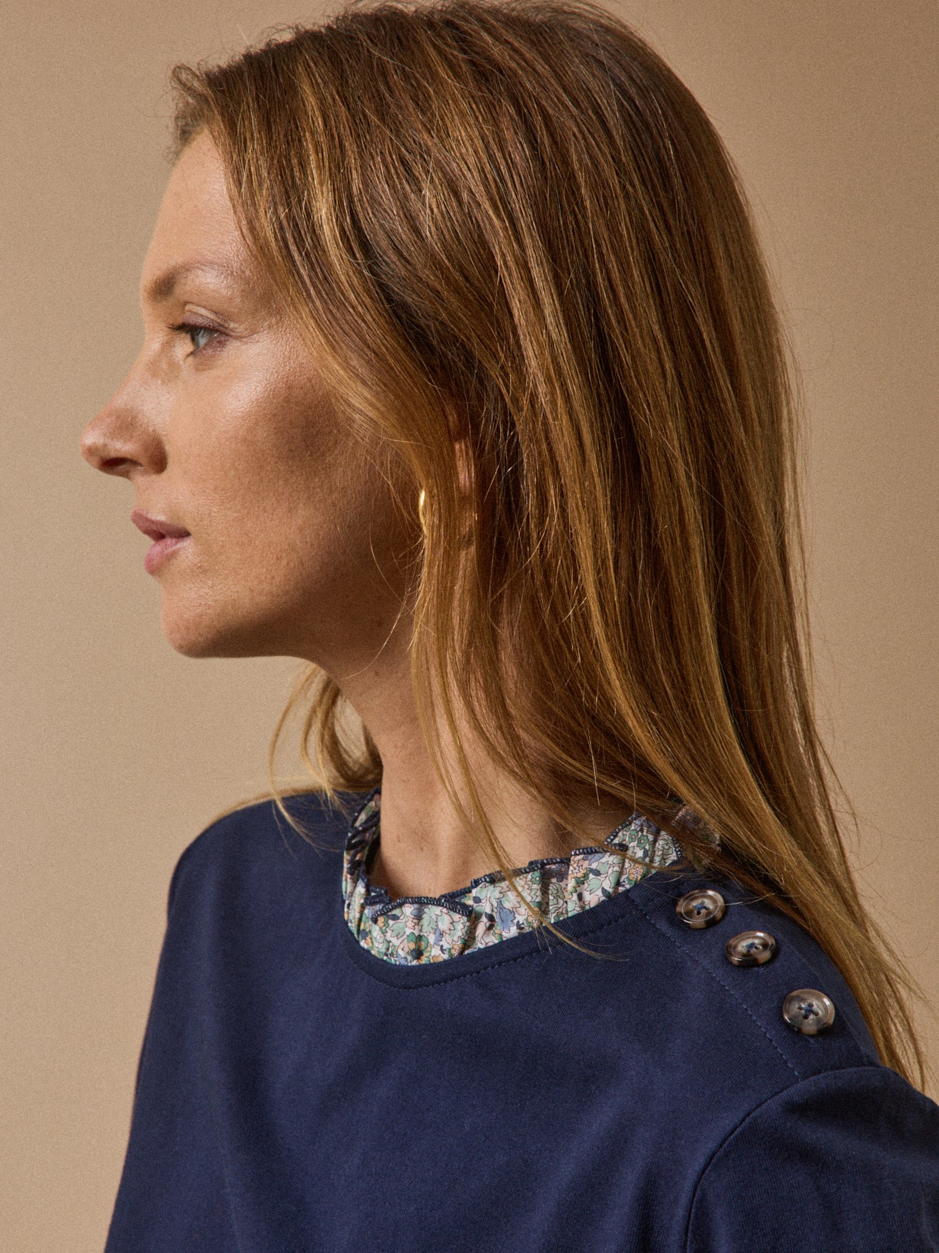 Damen-T-Shirt mit Kragen aus Liberty-Stoff