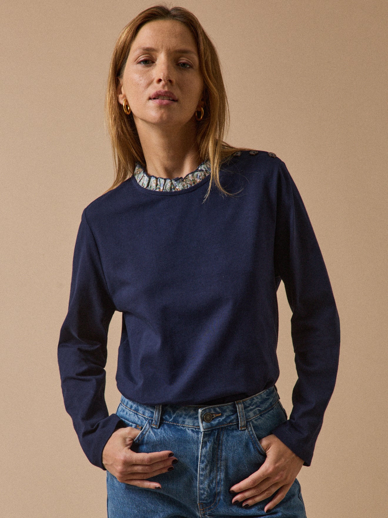 Damen-T-Shirt mit Kragen aus Liberty-Stoff