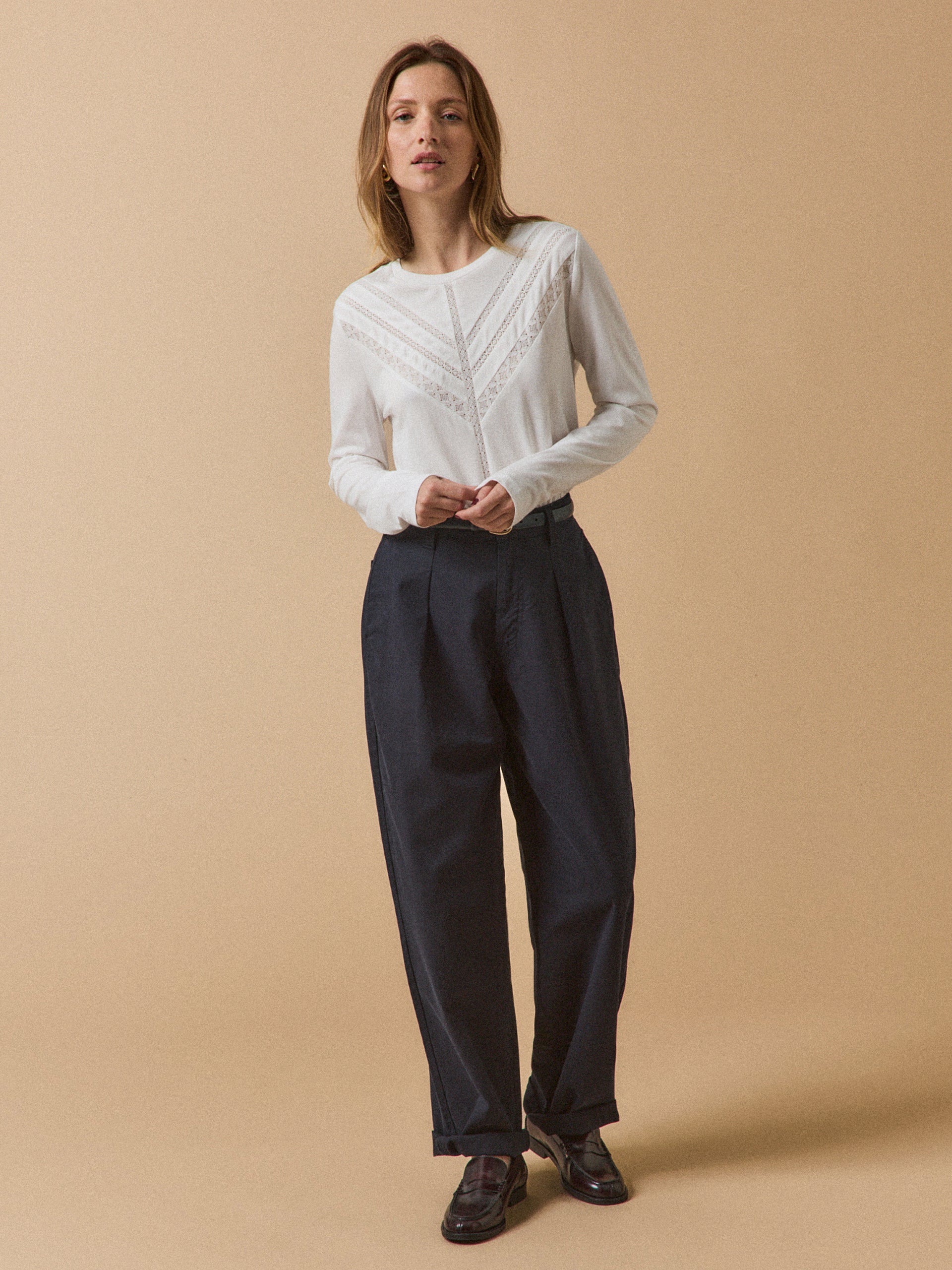 Damenbluse mit Spitze aus Modal und Bio-Baumwolle