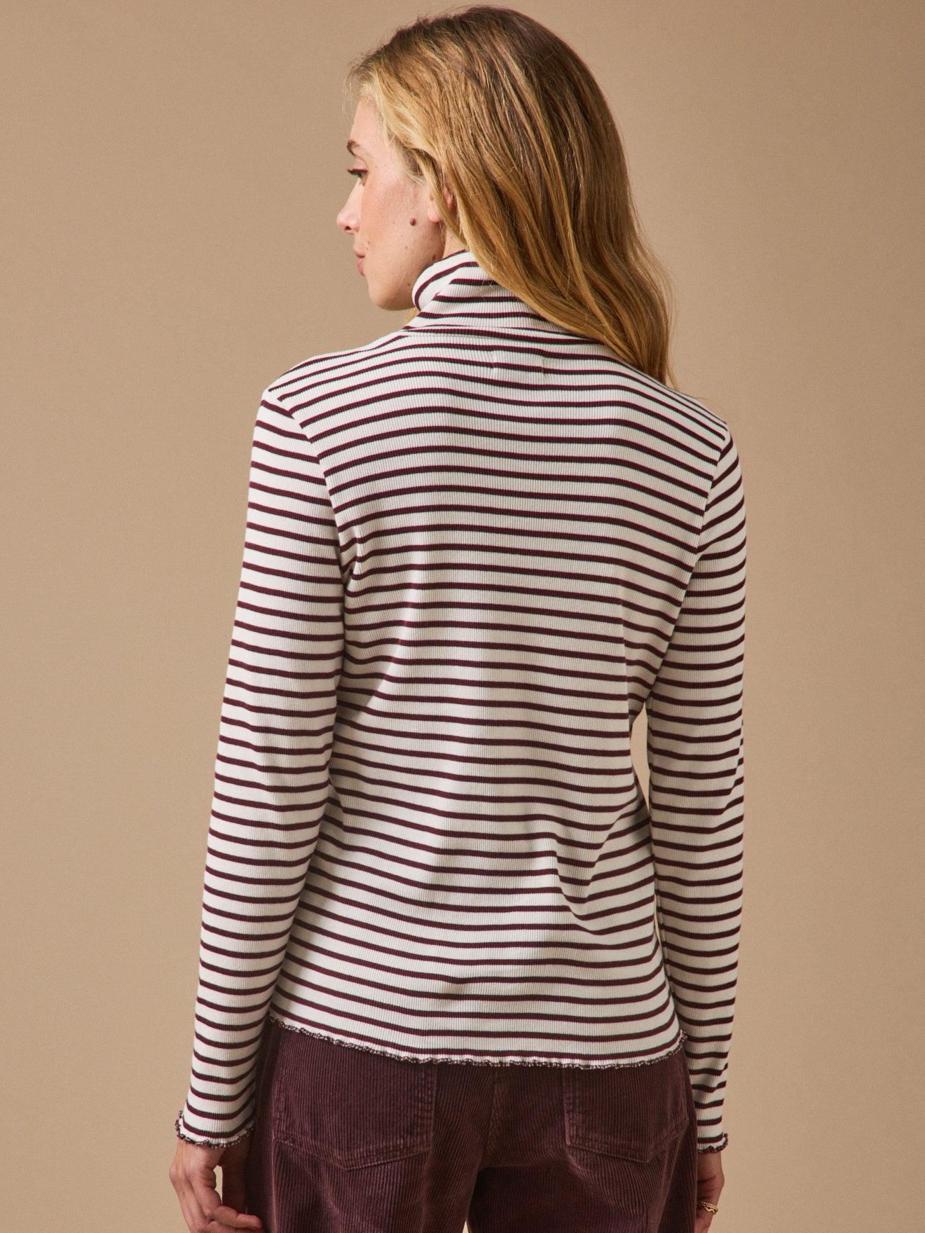 T-shirt col roulé rayé femme