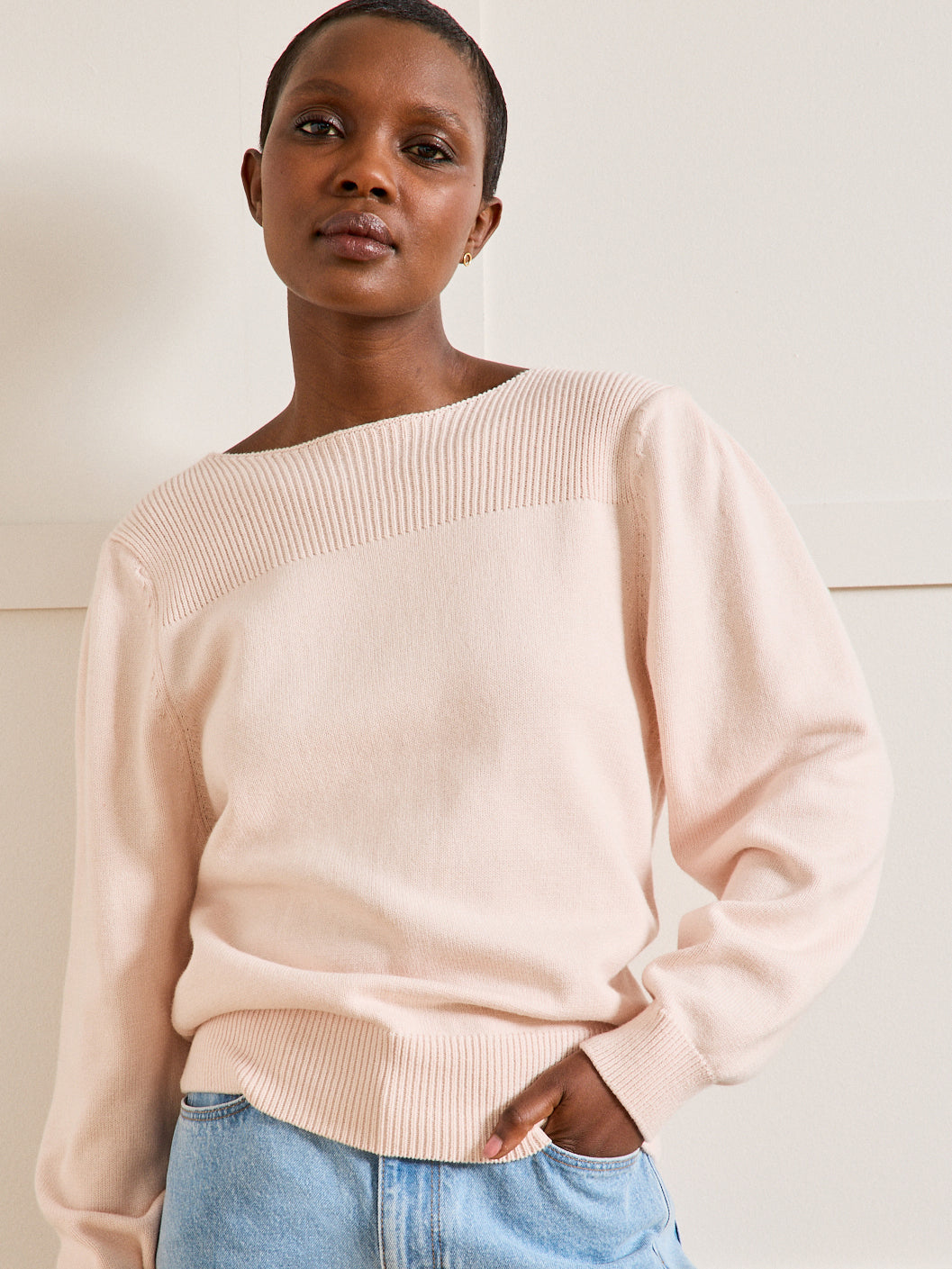 Damenpullover mit U-Boot-Ausschnitt aus Baumwolle und Wolle