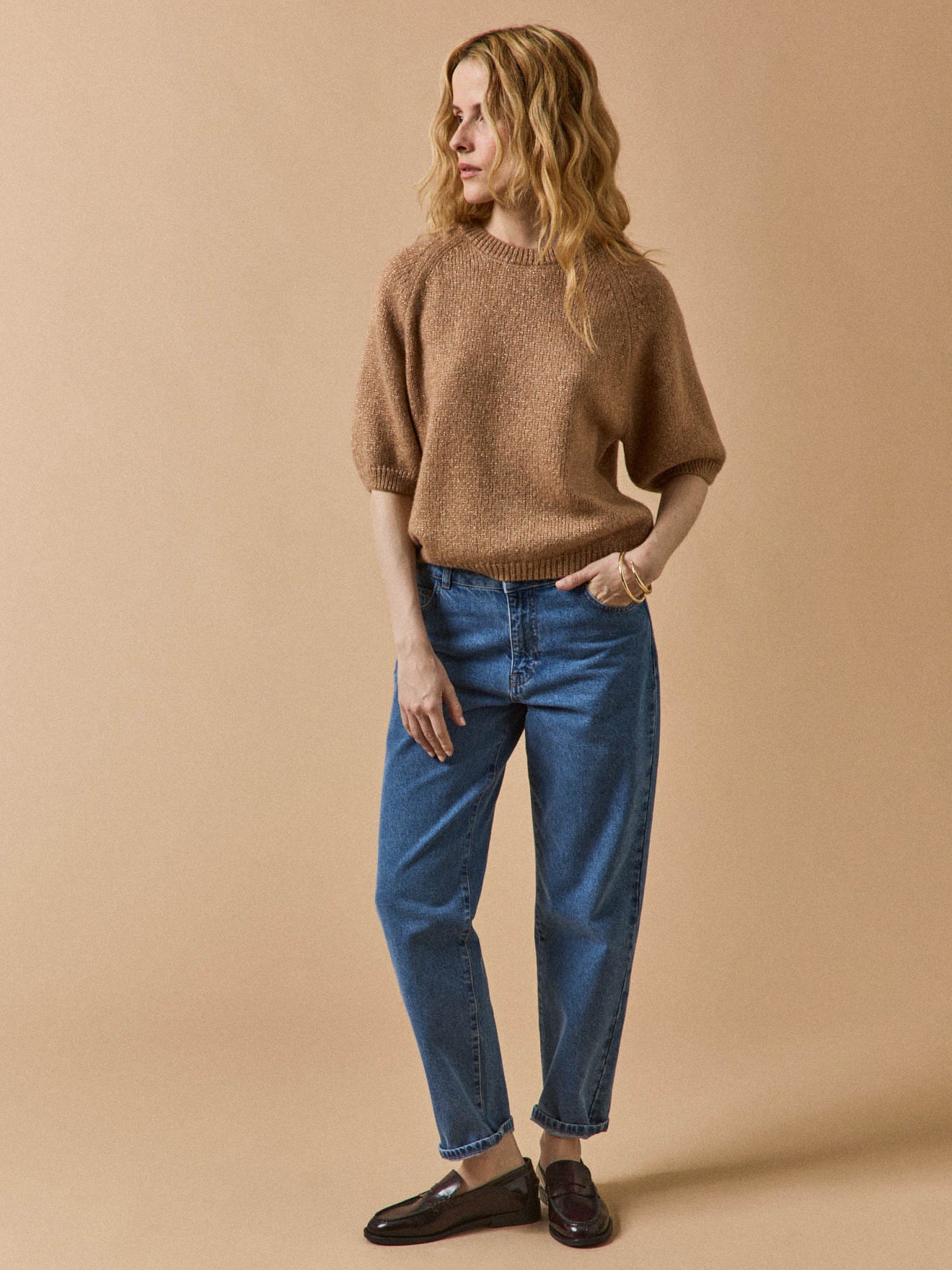 Irisierender Damenpullover mit kurzen Ärmeln