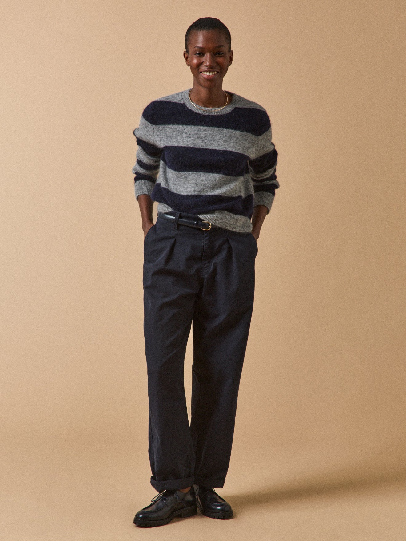 Zweifarbig gestreifter Damenpullover