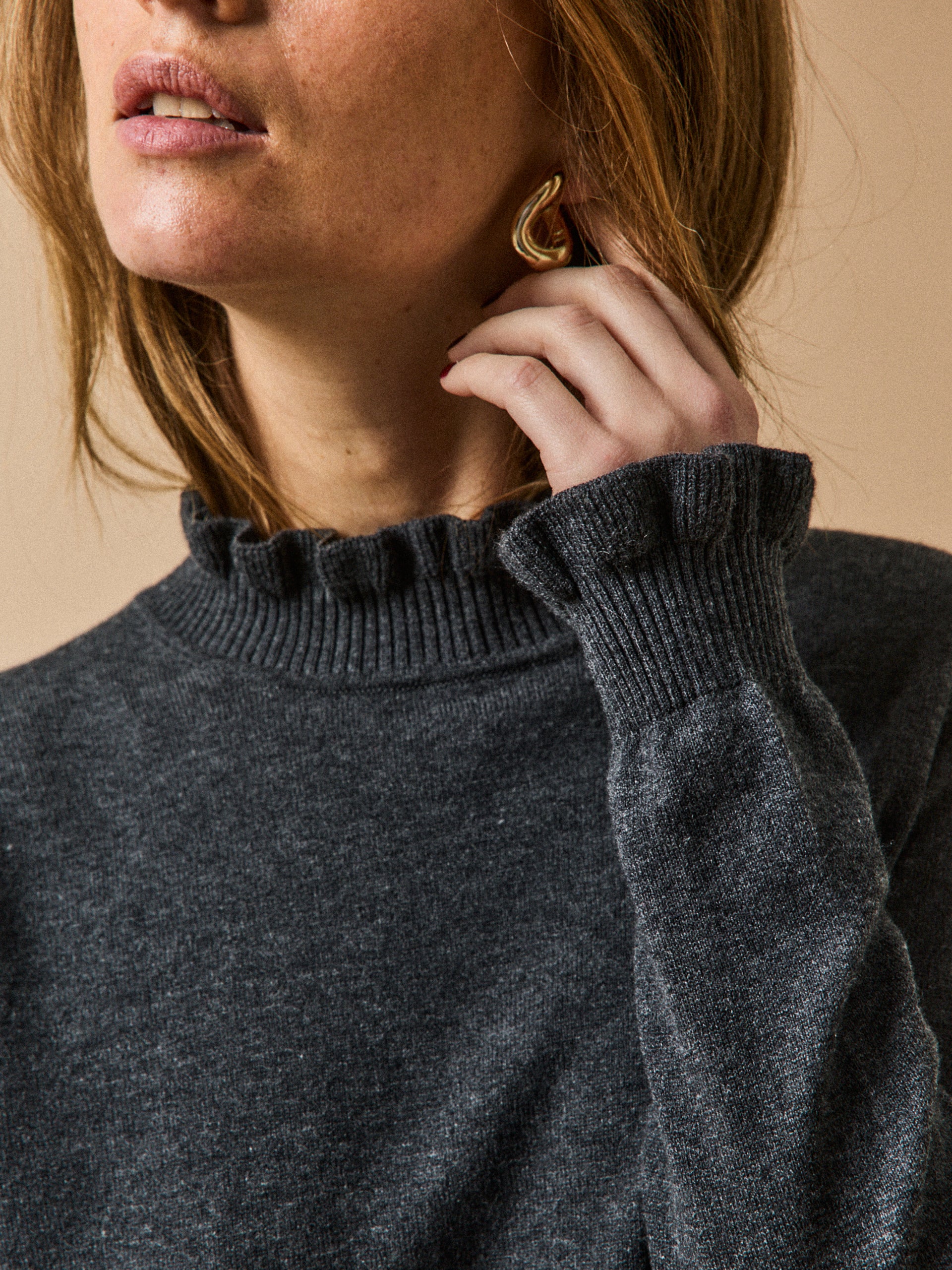 Damenpullover mit Volants aus Bio-Baumwolle und RWS*-Wolle