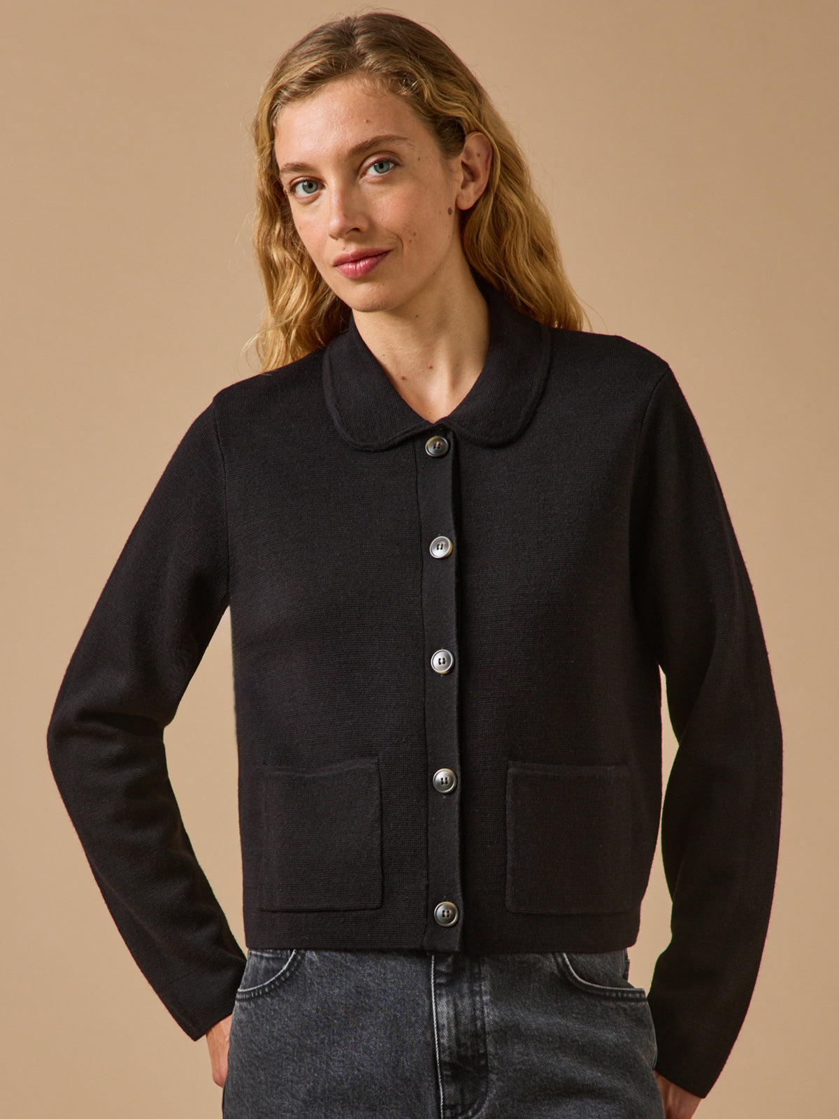 Damen-Cardigan mit Hemdkragen