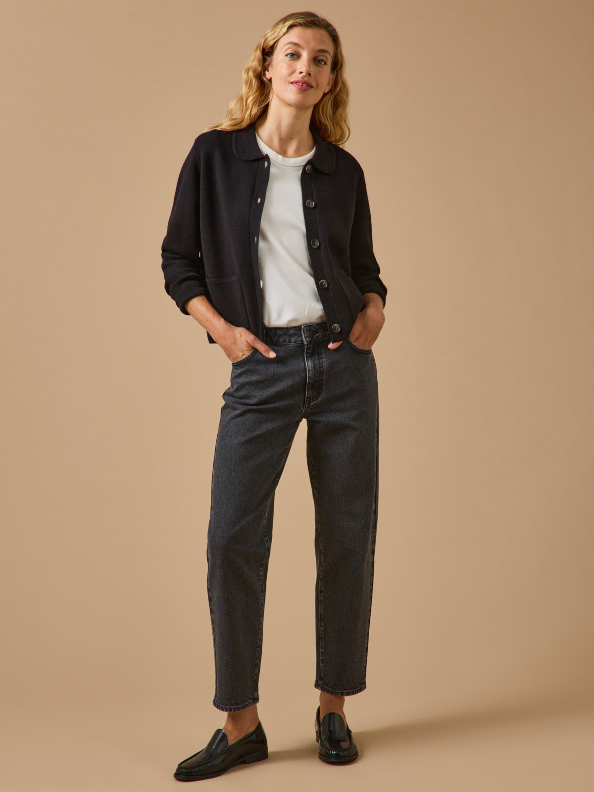 Damen-Cardigan mit Hemdkragen